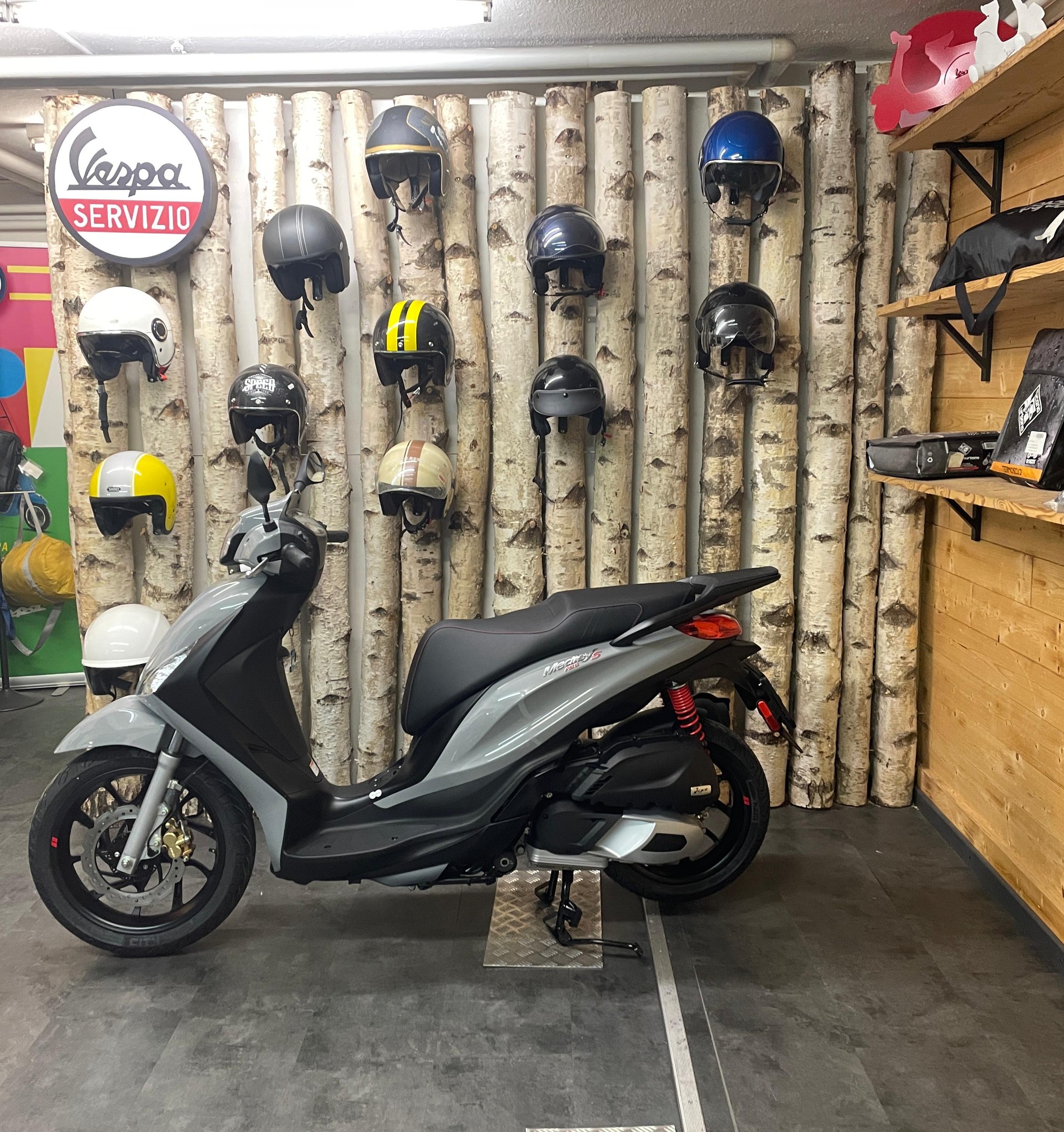 PIAGGIO Medley 125 Sport-image-0