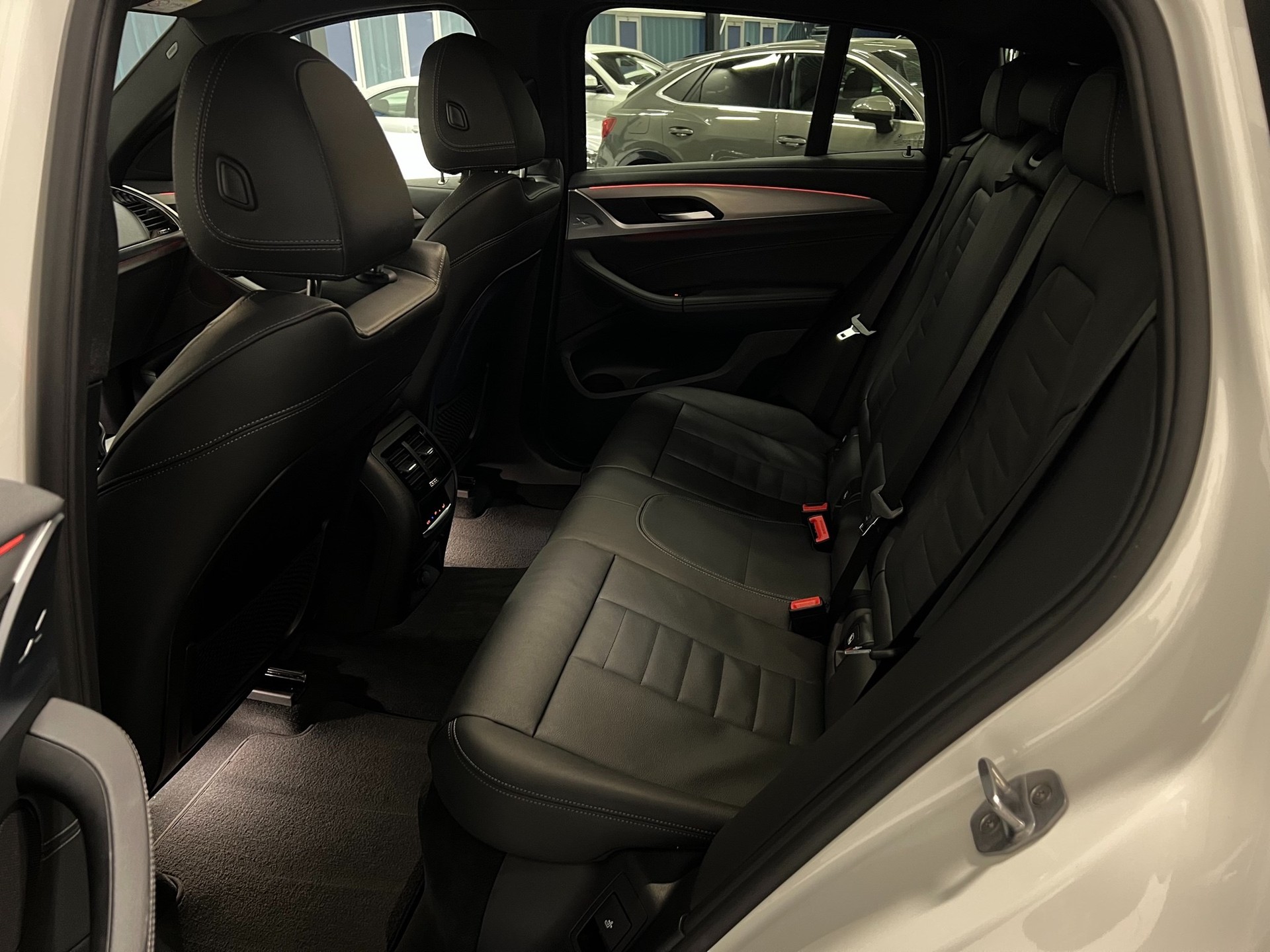 BMW X4 M40i Steptronic-image-23
