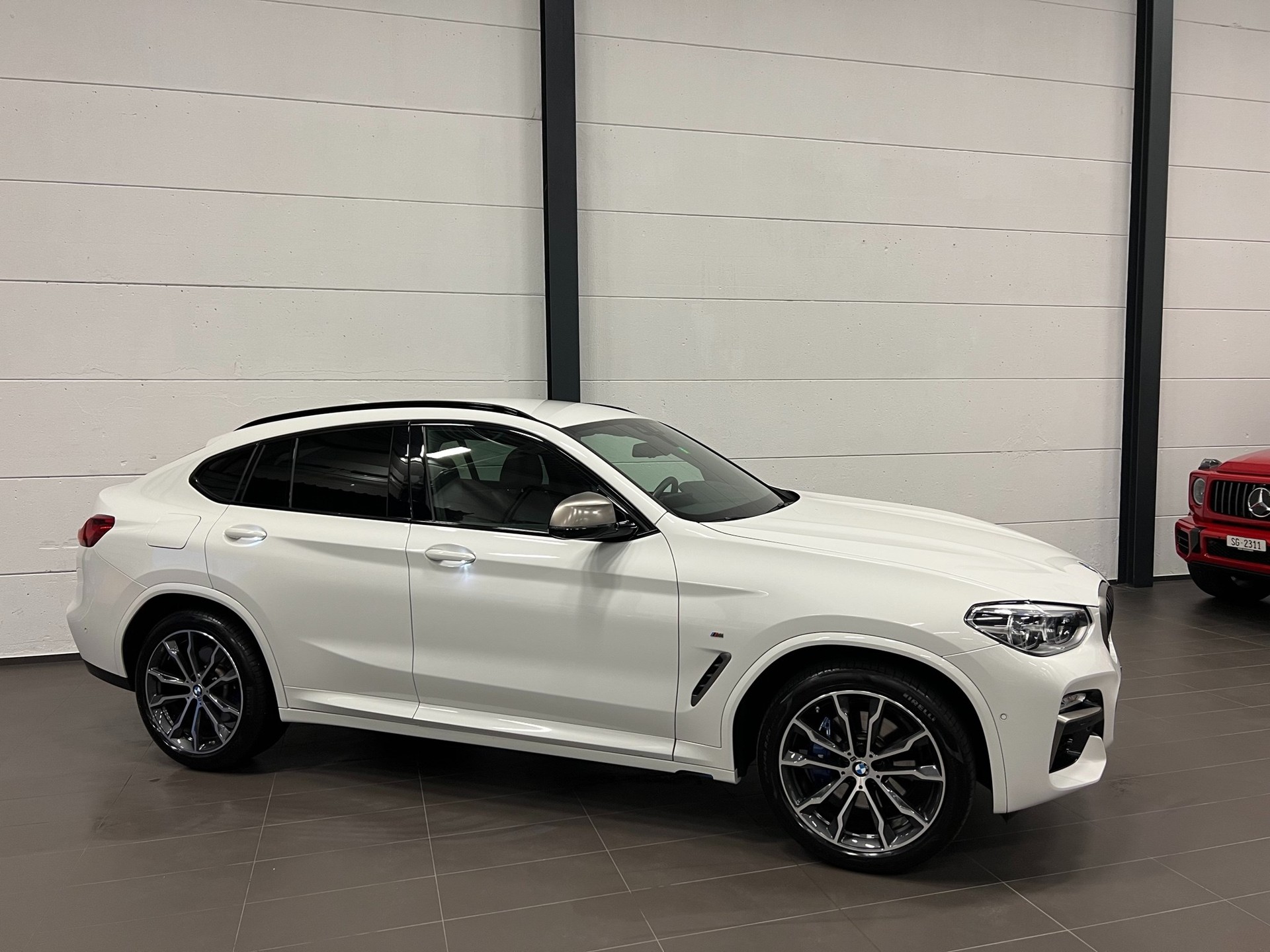BMW X4 M40i Steptronic-showroom-element-3