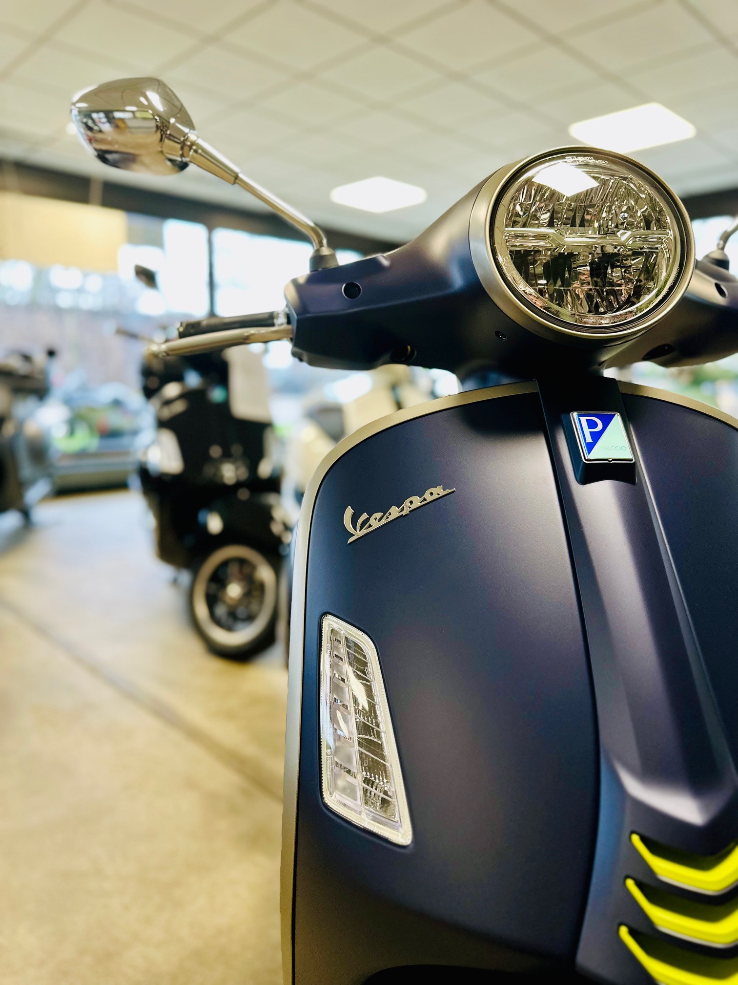 PIAGGIO Vespa GTS 125 Super Tech ABS-image-5