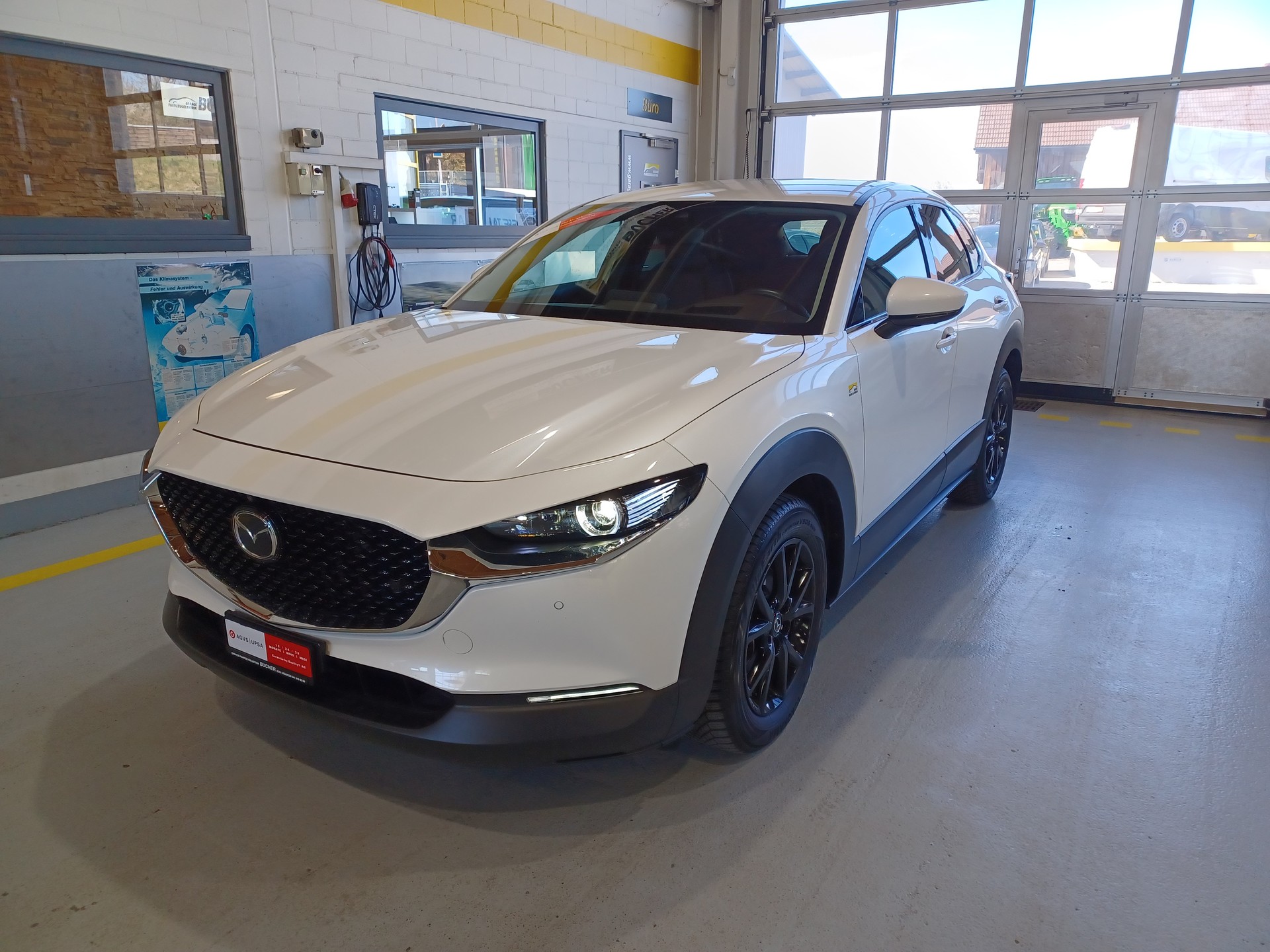 MAZDA CX-30 SKYACTIV-X 186 M Hybrid AWD Revolution Automat-image-1