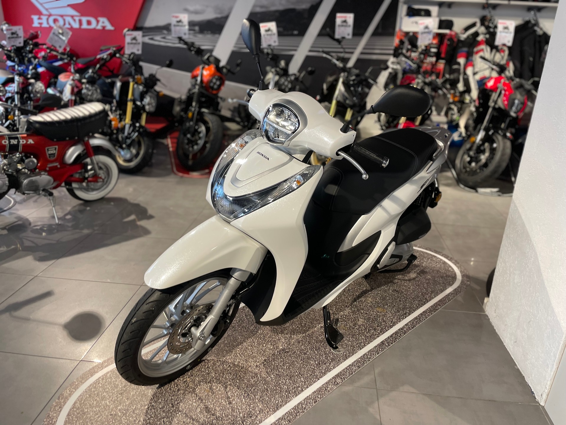HONDA SH 125 i Mode-image-1