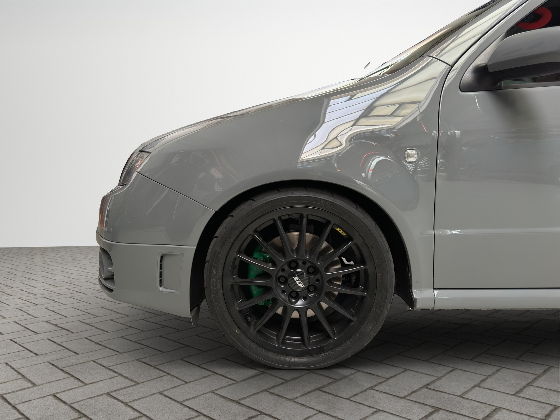 SKODA Fabia 1.9 TDI RS-image-9
