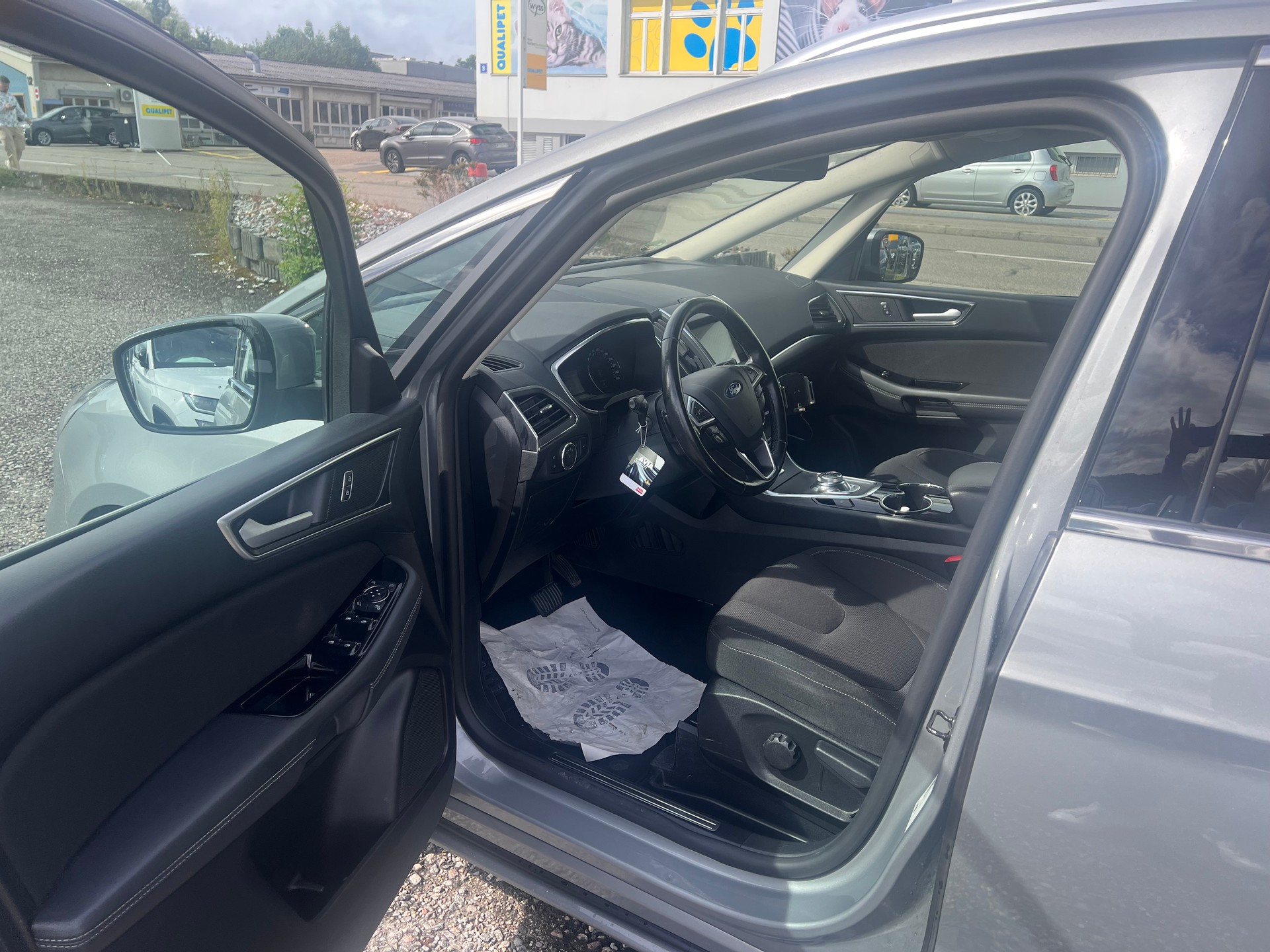 FORD S-Max 2.0 TDCi Titanium Automatic-image-10