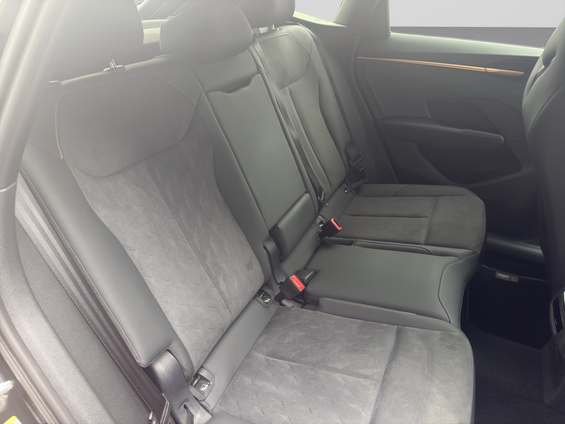 CUPRA Terramar 1.5 eTSI DSG-image-15