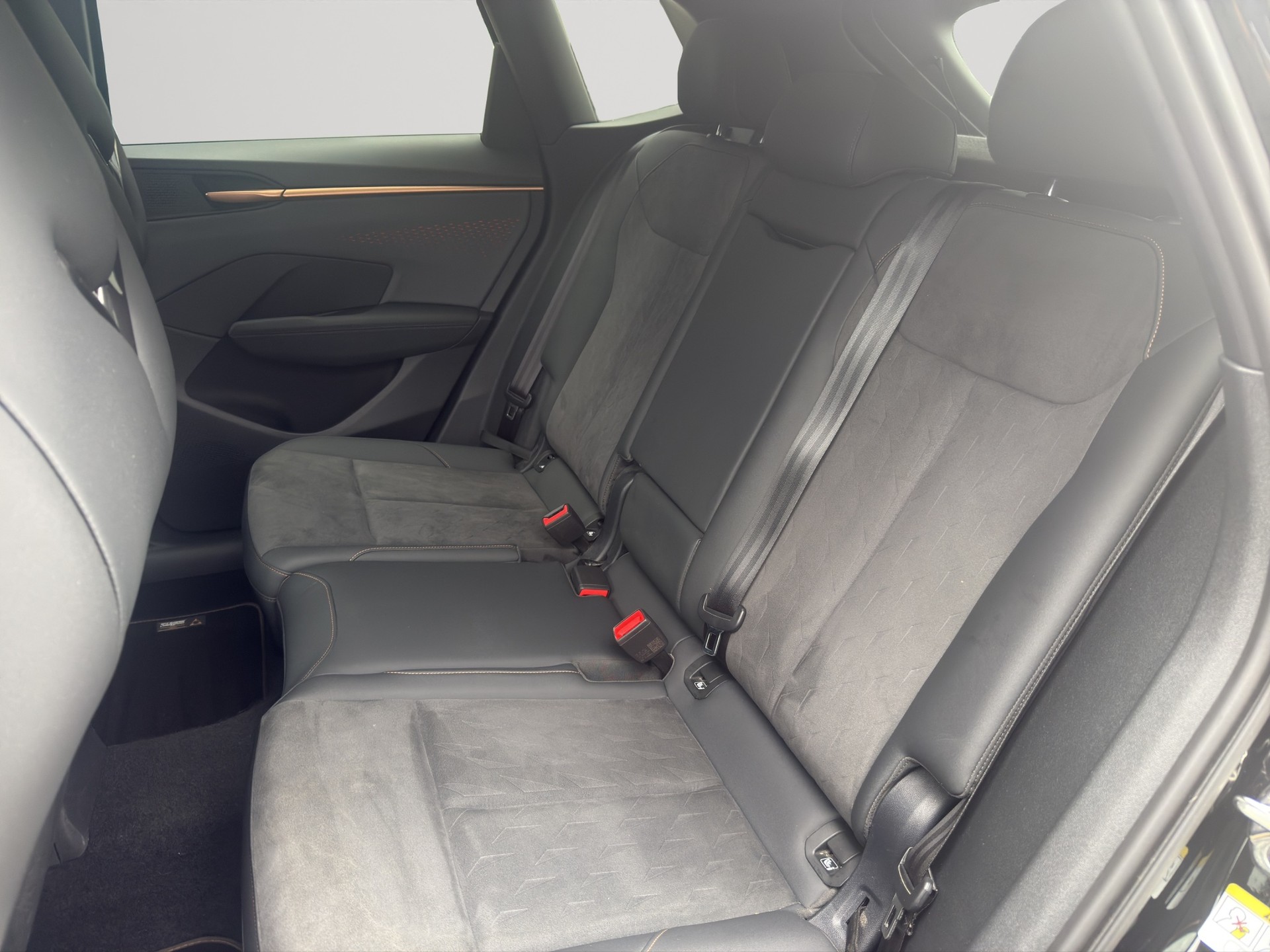 CUPRA Terramar 1.5 eTSI DSG-image-16