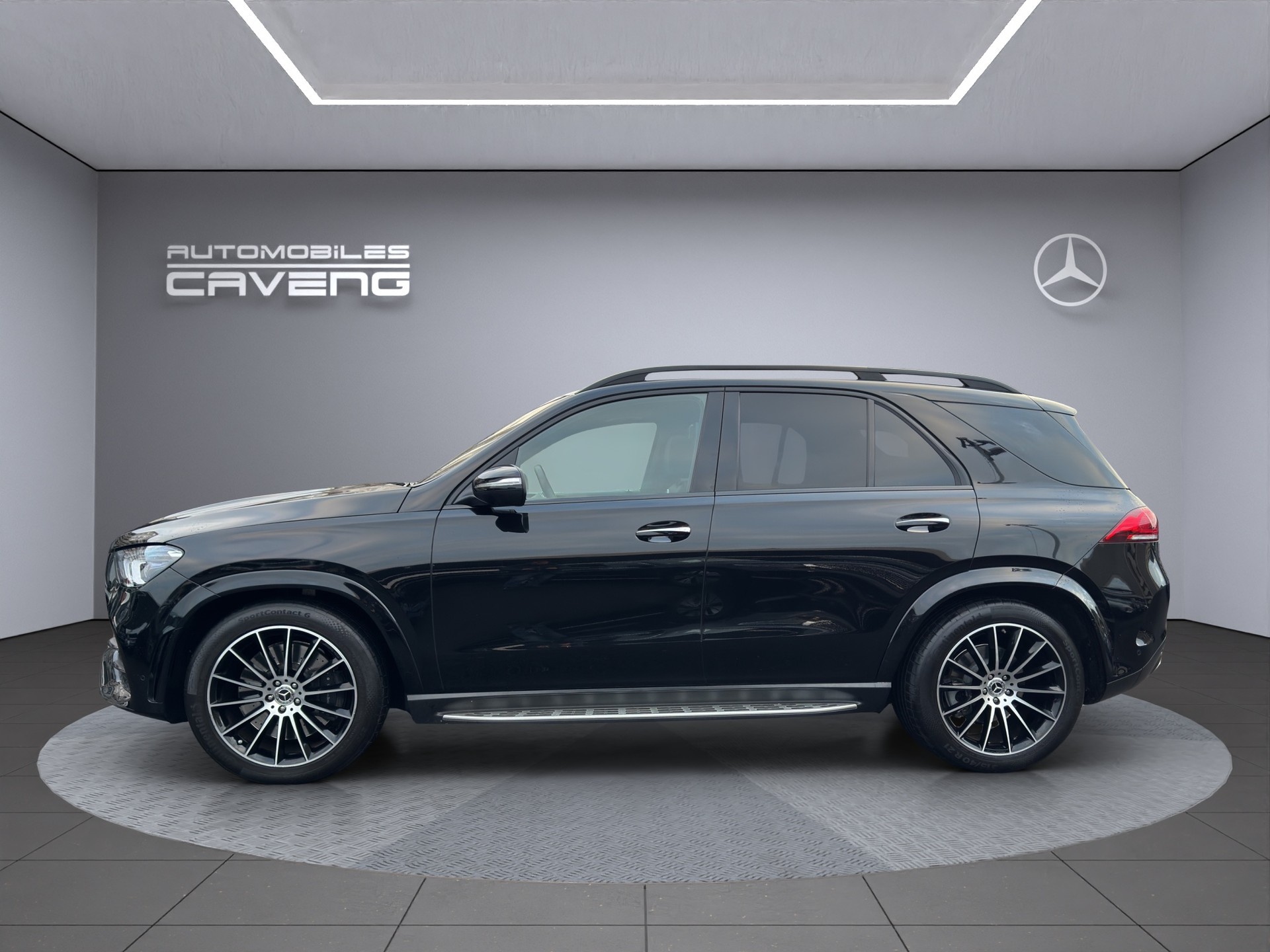MERCEDES-BENZ GLE 580 4Matic AMG Line 9G-Tronic-showroom-element-1