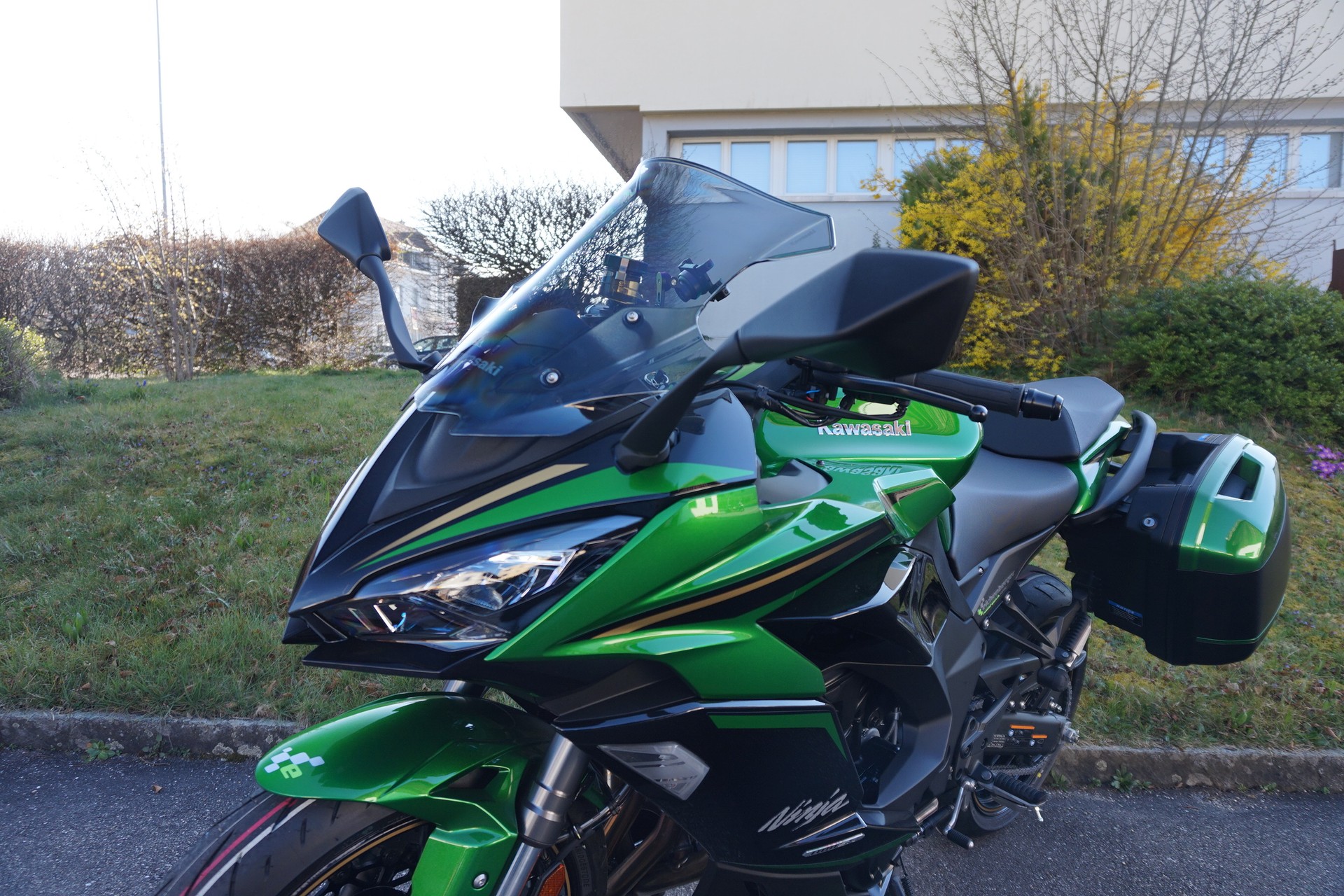 KAWASAKI Ninja 1100 SX SE Tourer-image-4