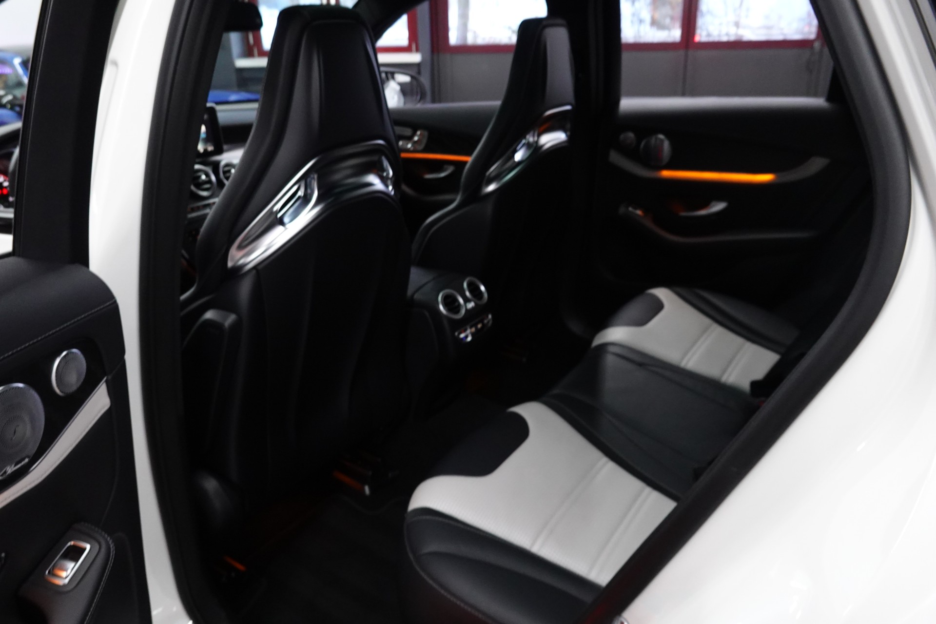 MERCEDES-BENZ GLC 63 S AMG 4MATIC+ 9G-TRONIC 22"ALUS. ON POINT-image-21