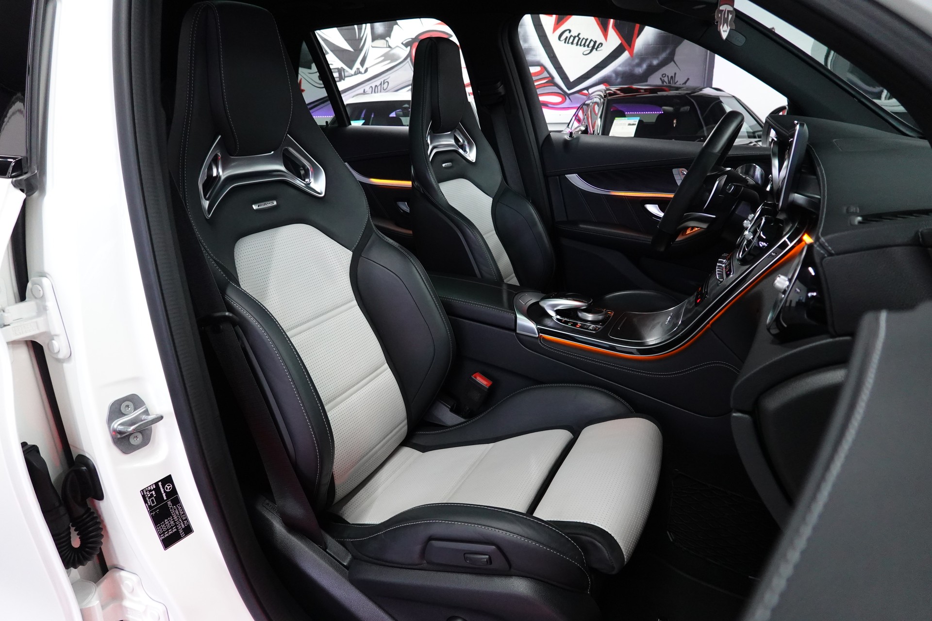 MERCEDES-BENZ GLC 63 S AMG 4MATIC+ 9G-TRONIC 22"ALUS. ON POINT-image-31