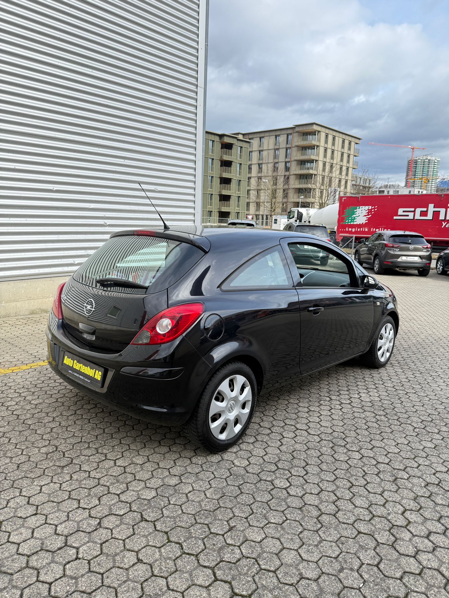 OPEL Corsa 1.4 TP Enjoy-image-1