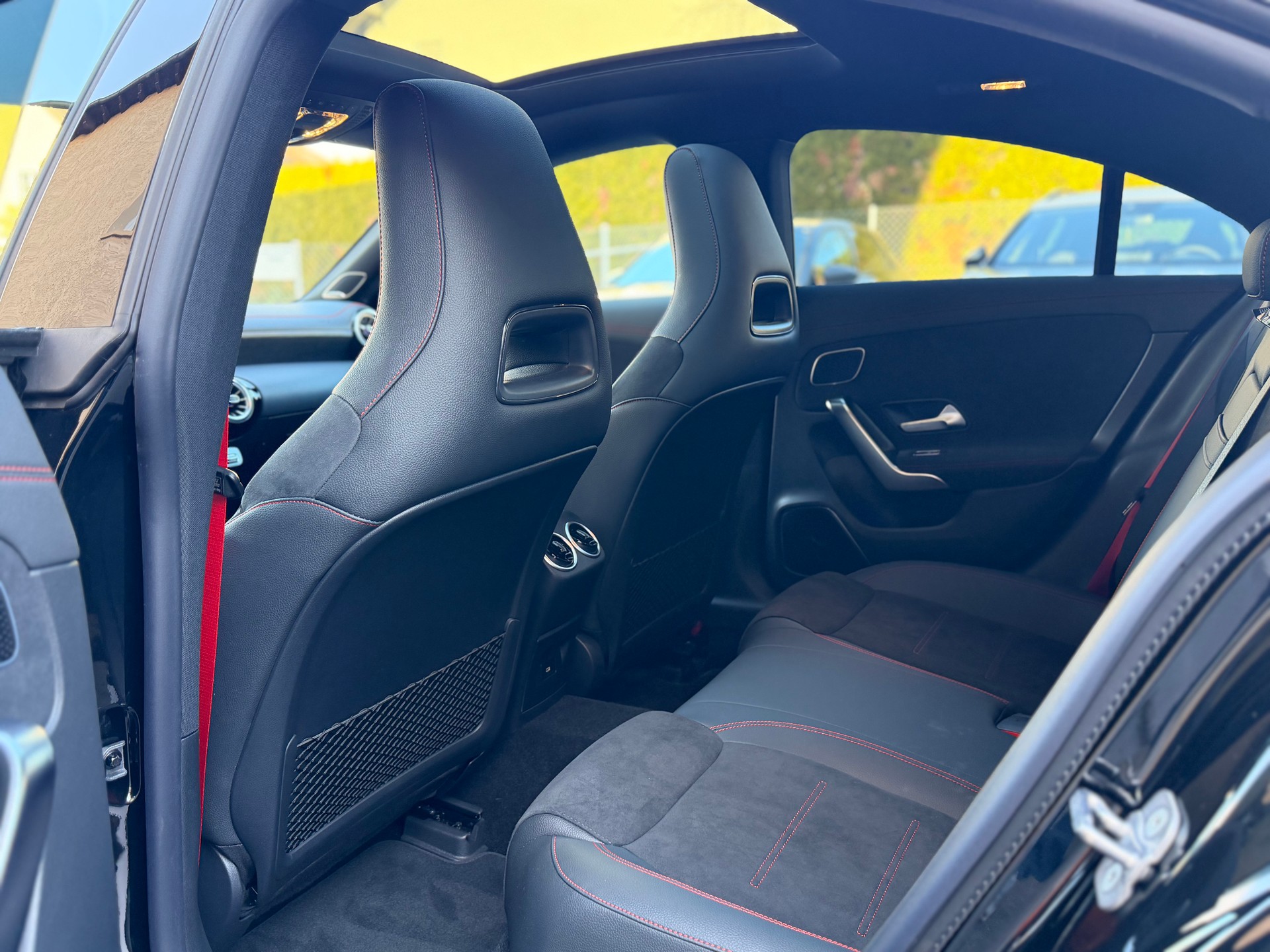 MERCEDES-BENZ CLA 35 AMG 4Matic 8G-DCT-image-10