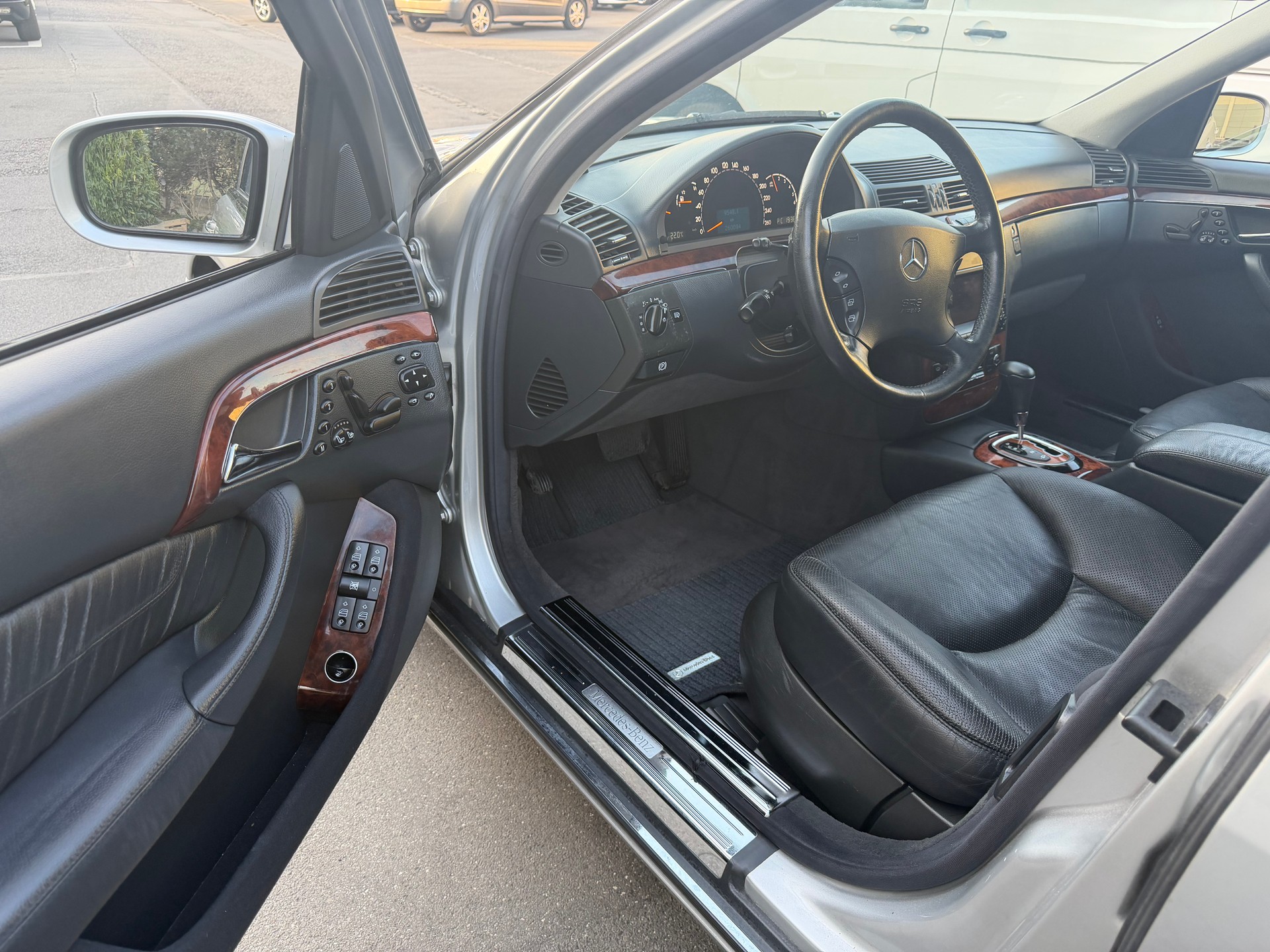 MERCEDES-BENZ S 350 4Matic-image-11