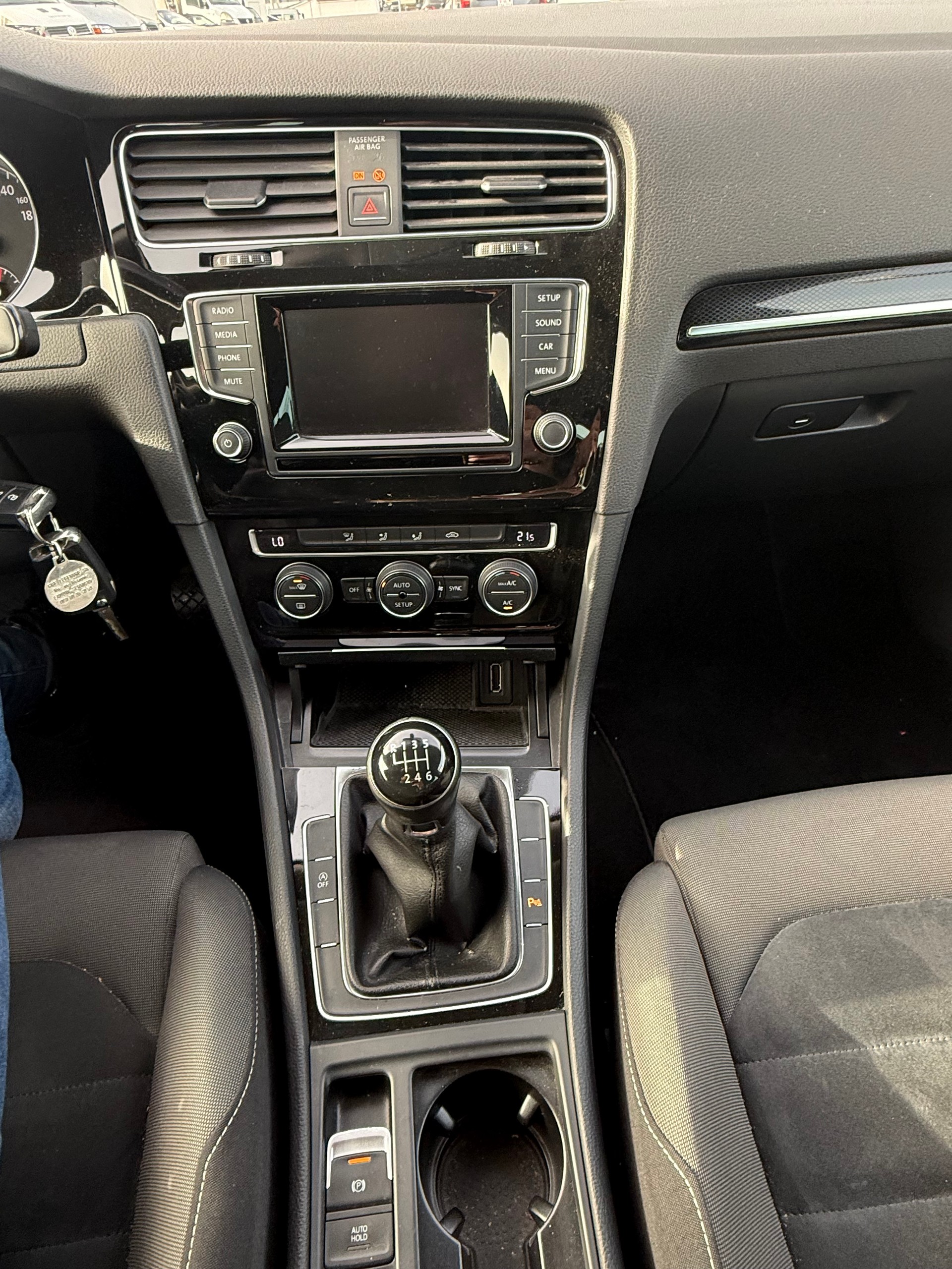 VW Golf 1.4 TSI Comfortline-image-11