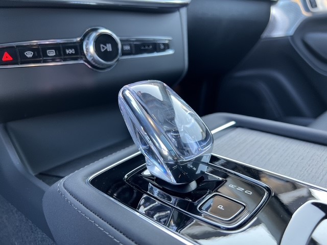 VOLVO XC90 2.0 T8 TE Ultra Dark eAWD-image-14