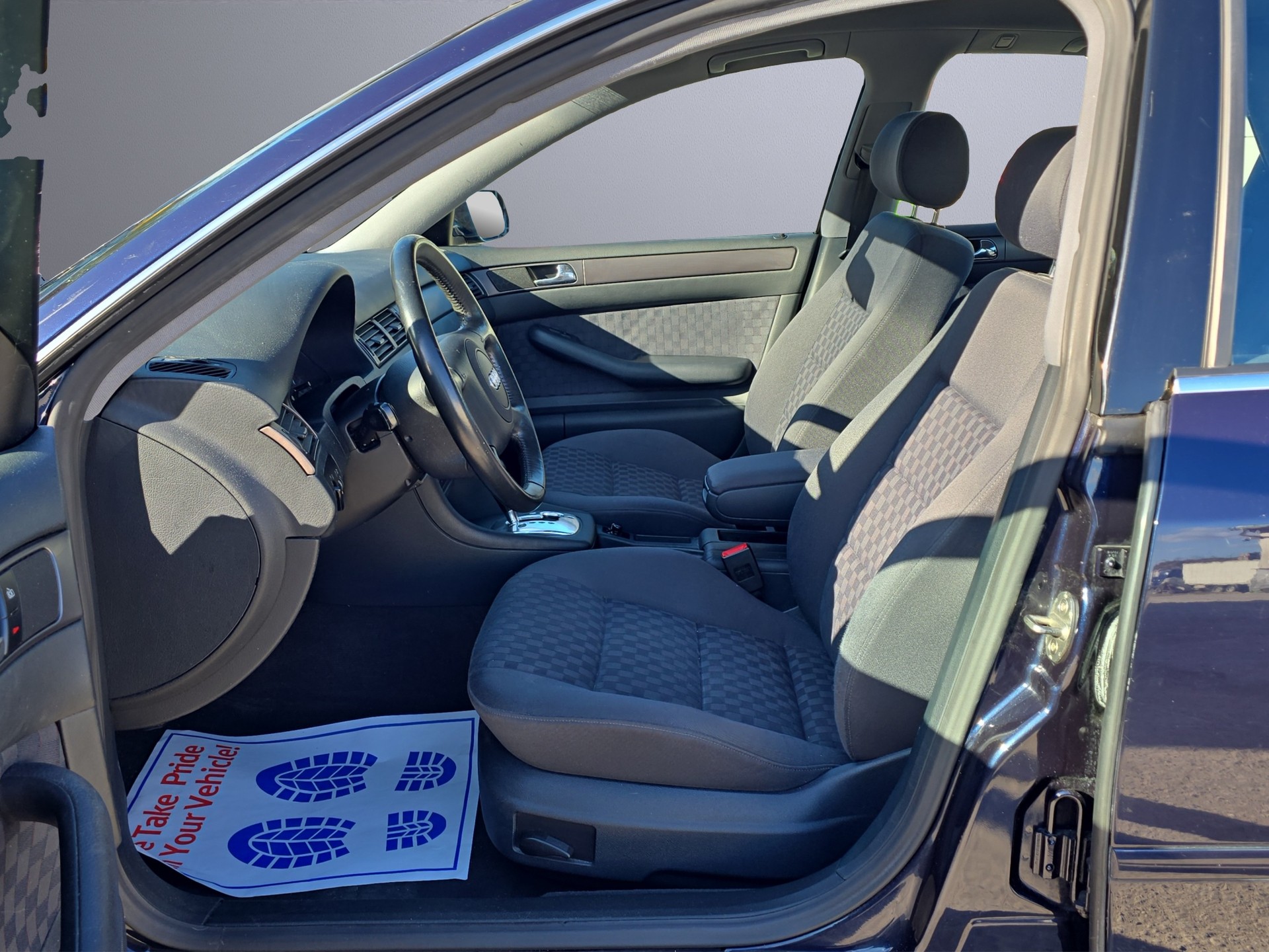 AUDI A6 2.4 Advance-image-8