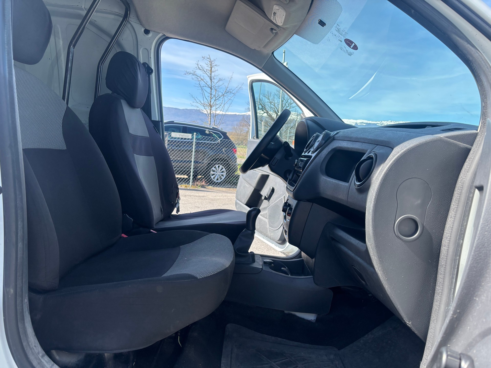 DACIA Dokker Van SCe 100 S&S Access-image-11