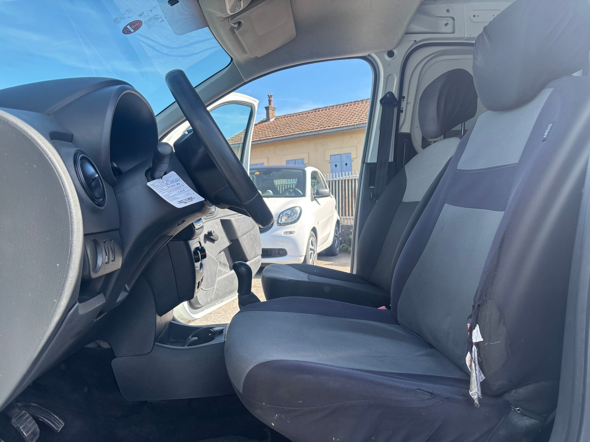 DACIA Dokker Van SCe 100 S&S Access-image-9