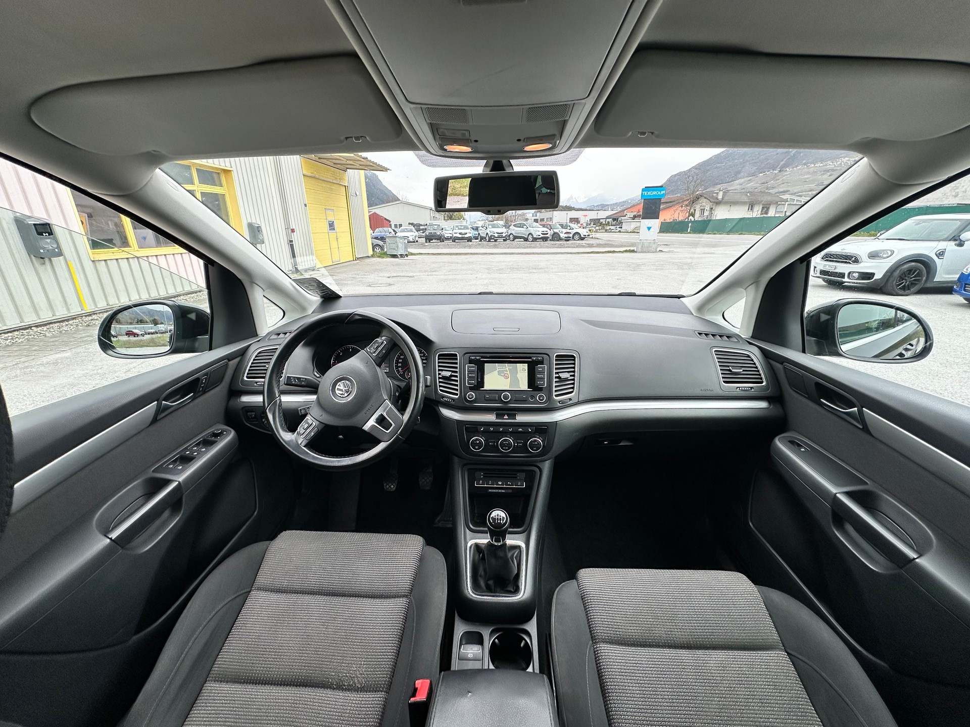 VW Sharan 2.0 TDI BMT Design 4Motion-image-9