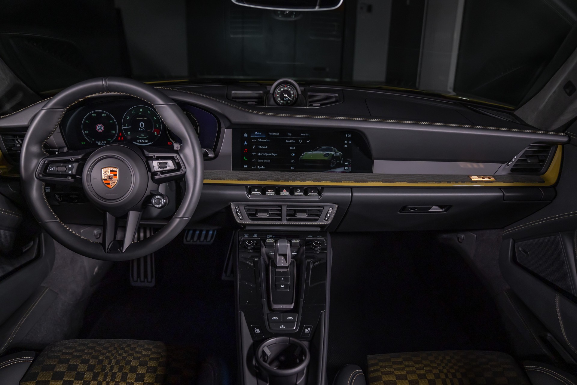 PORSCHE 911 Cabriolet GTS Spirit 70 PDK-image-24