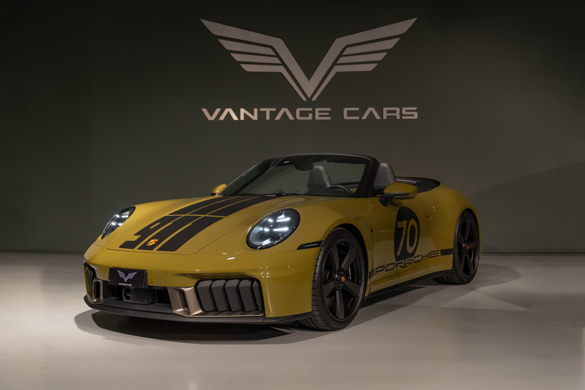 PORSCHE 911 Cabriolet GTS Spirit 70 PDK
