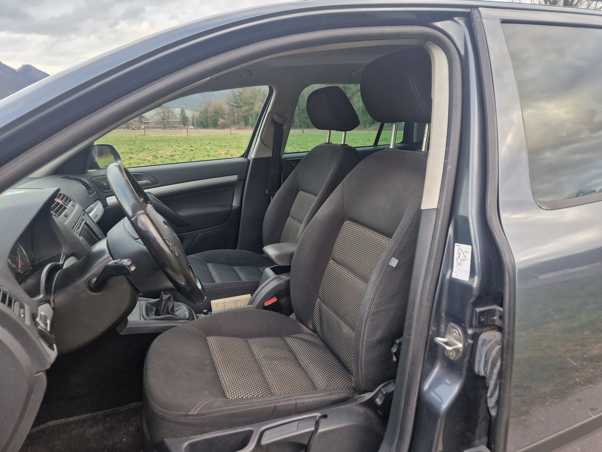 SKODA Octavia Scout 2.0 TDI 4x4-image-8