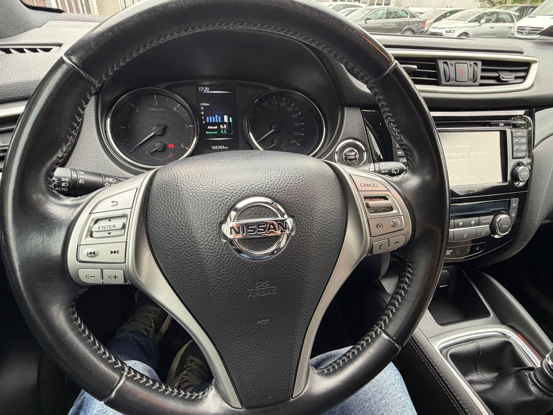 NISSAN Qashqai 1.6 dCi tekna ALL-MODE 4x4-image-9