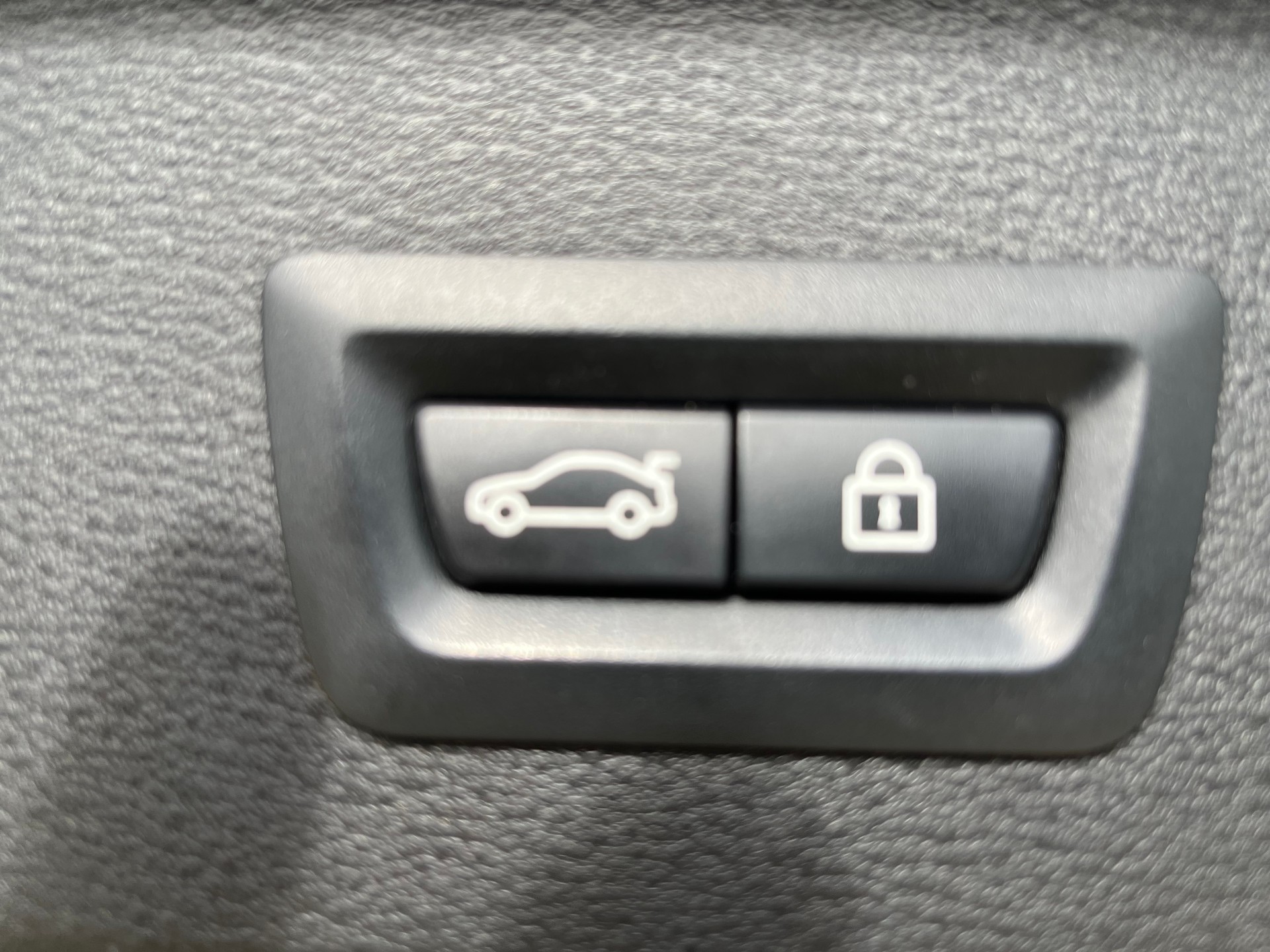 BMW X1 xDrive 20d Steptronic-image-9