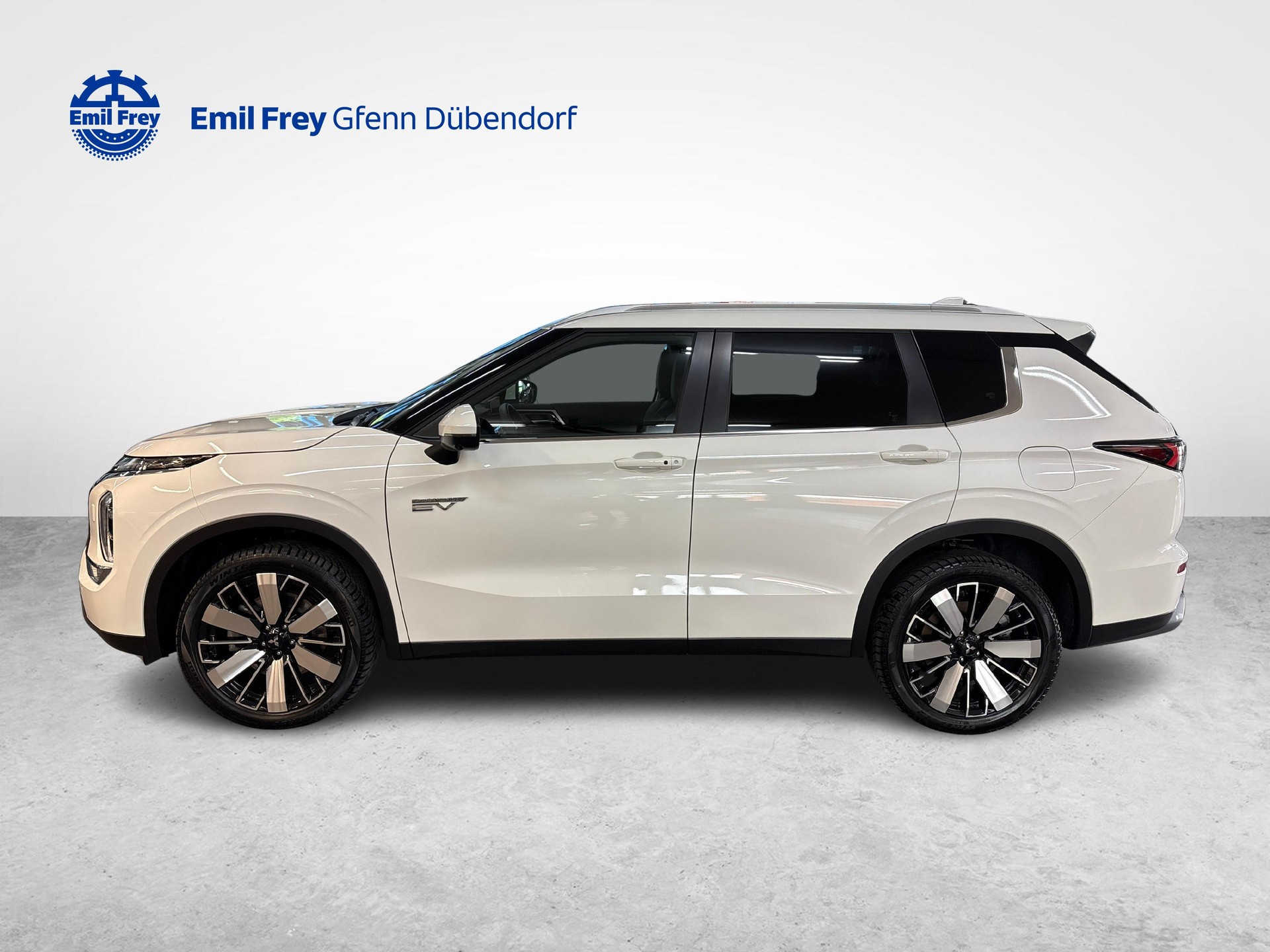 MITSUBISHI Outlander 2.4 PHEV Intense 4x4-showroom-element-1