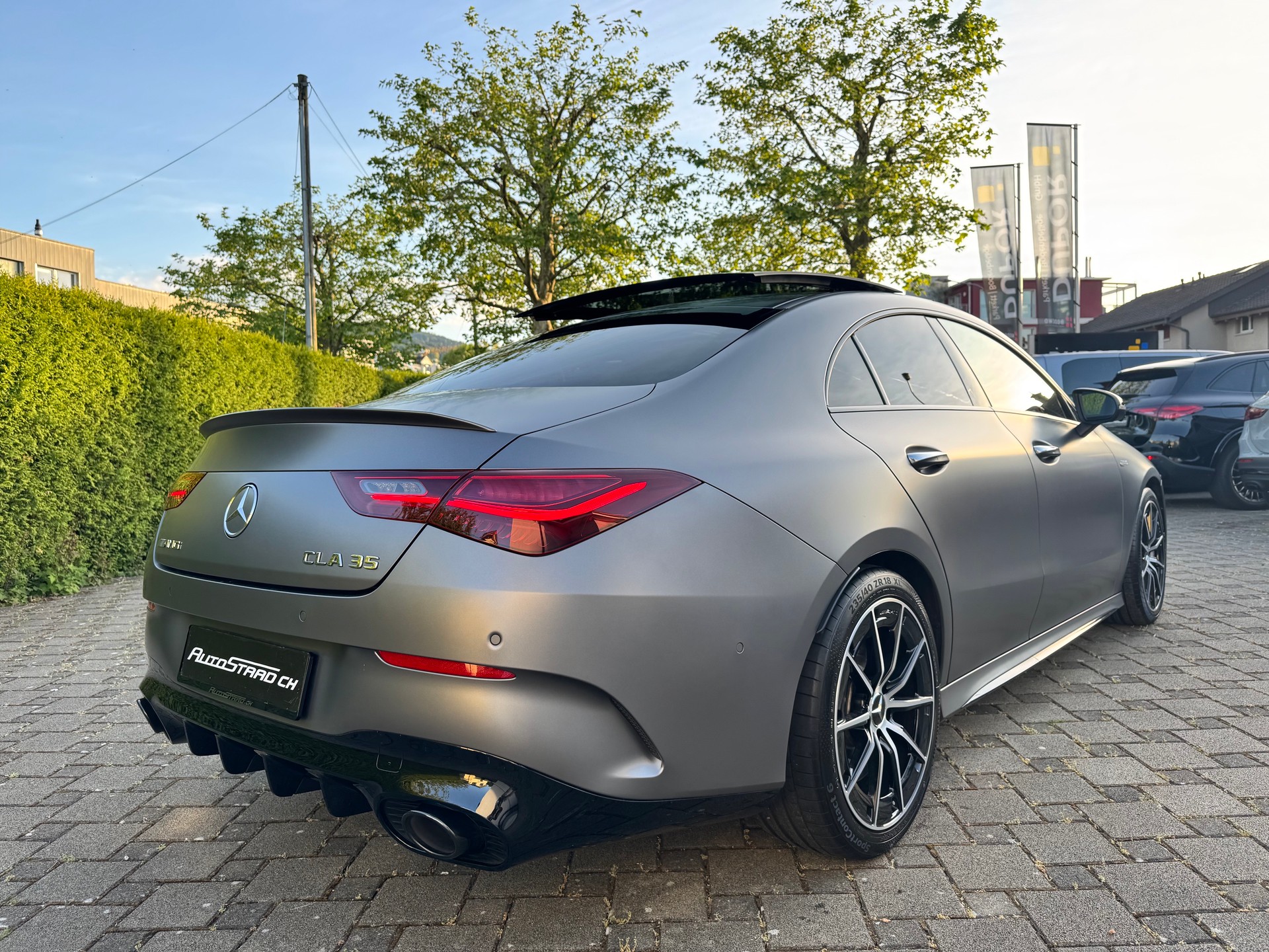 MERCEDES-BENZ CLA 35 AMG 4Matic 8G-DCT-showroom-element-3