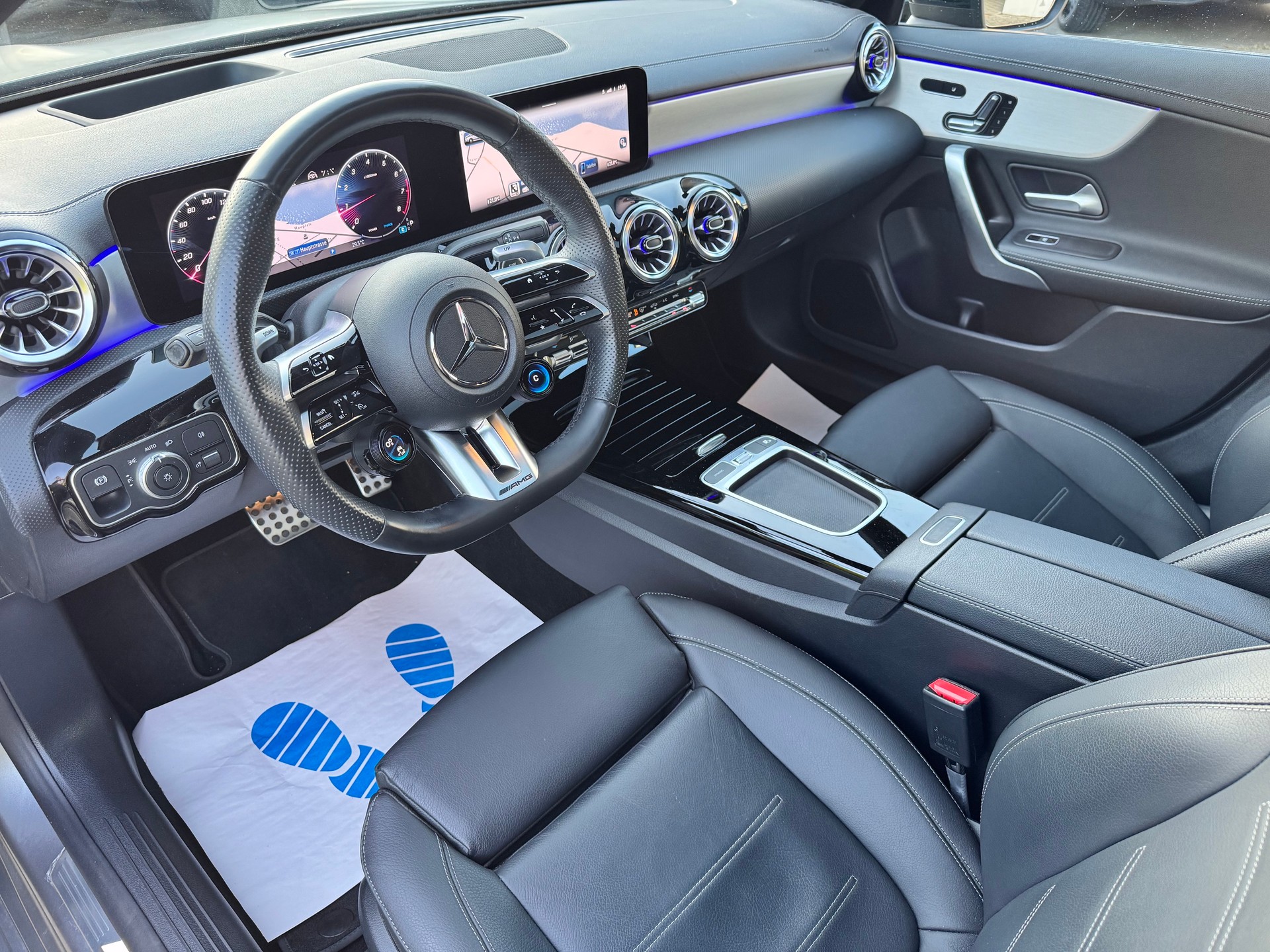 MERCEDES-BENZ CLA 35 AMG 4Matic 8G-DCT-image-6