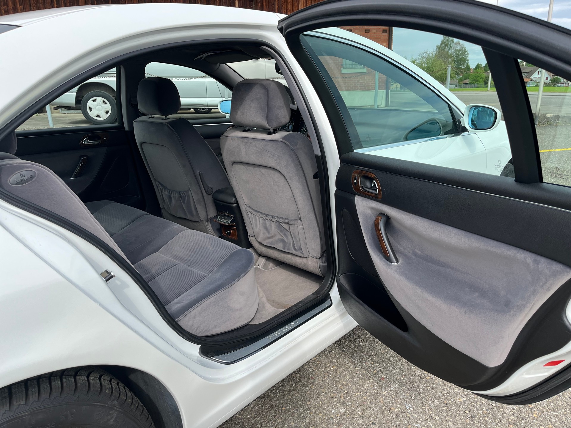 PEUGEOT Frisch MFK 4/5/2026 mit 8 reifen-image-13