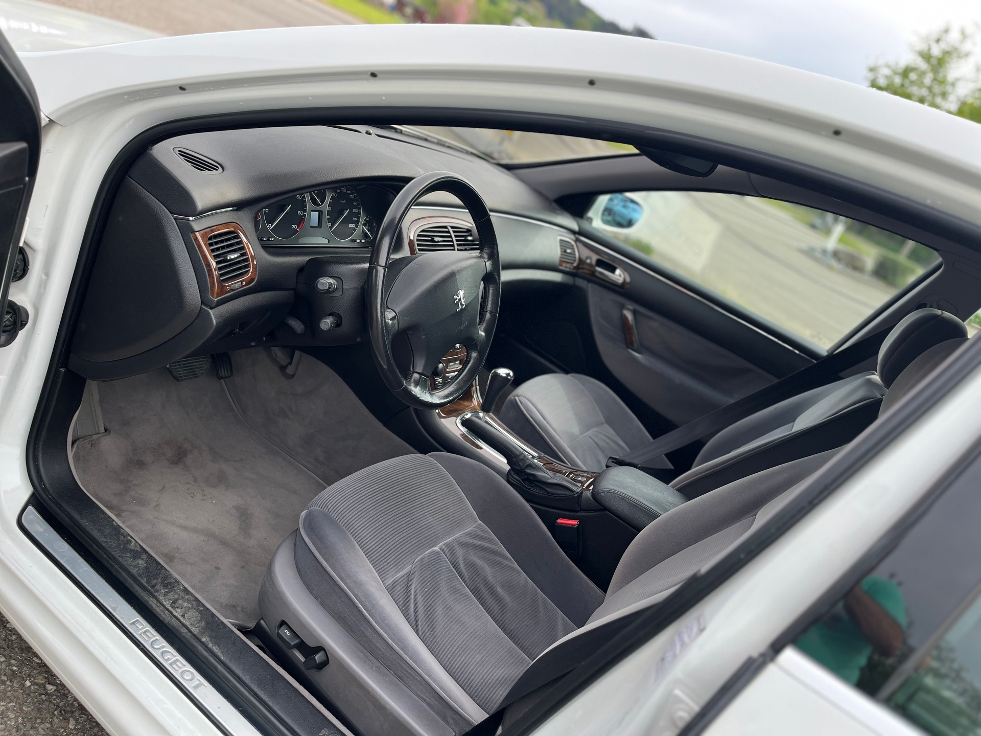 PEUGEOT Frisch MFK 4/5/2026 mit 8 reifen-image-15