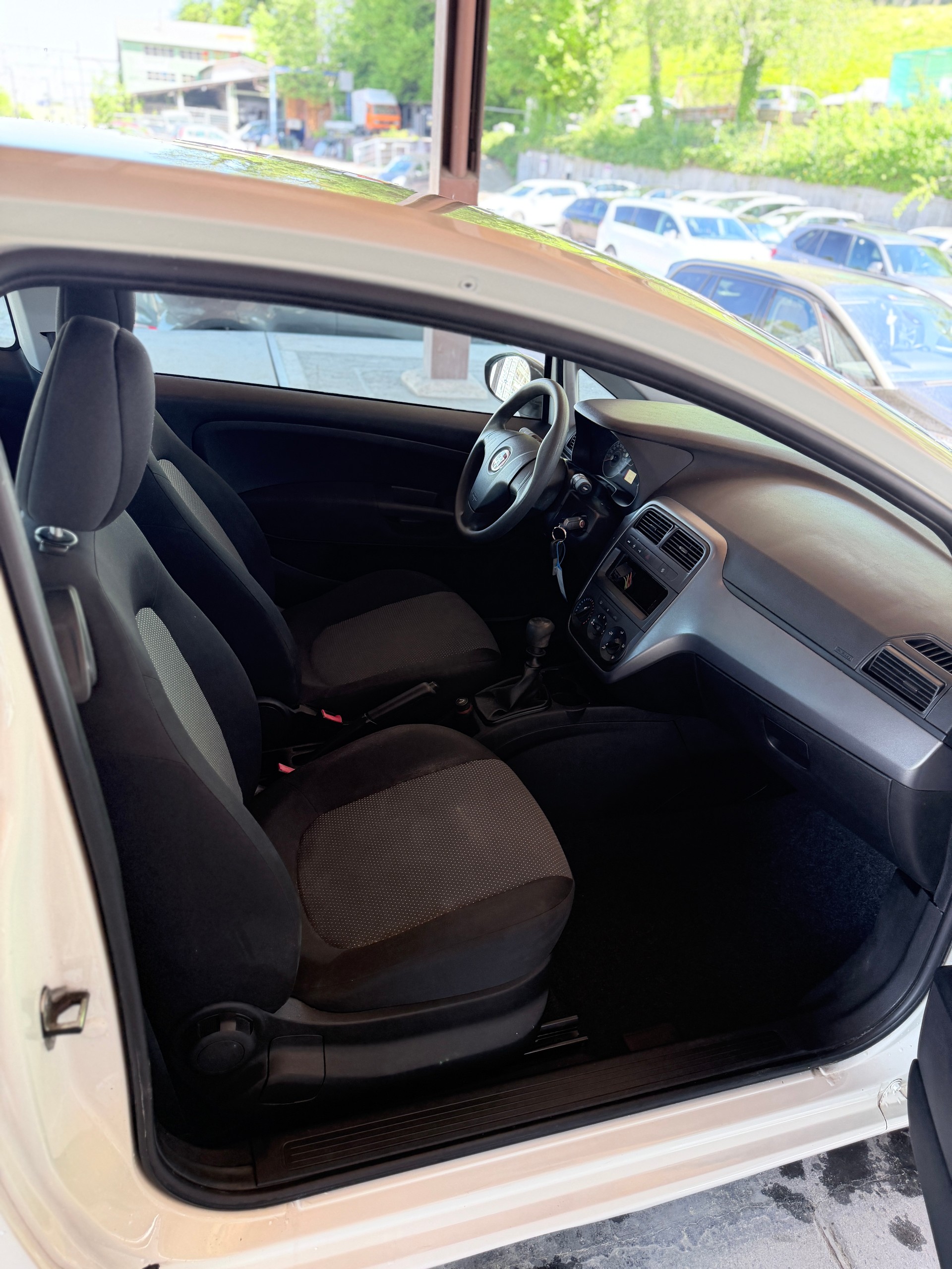 FIAT Punto 1.2 Actual-image-8
