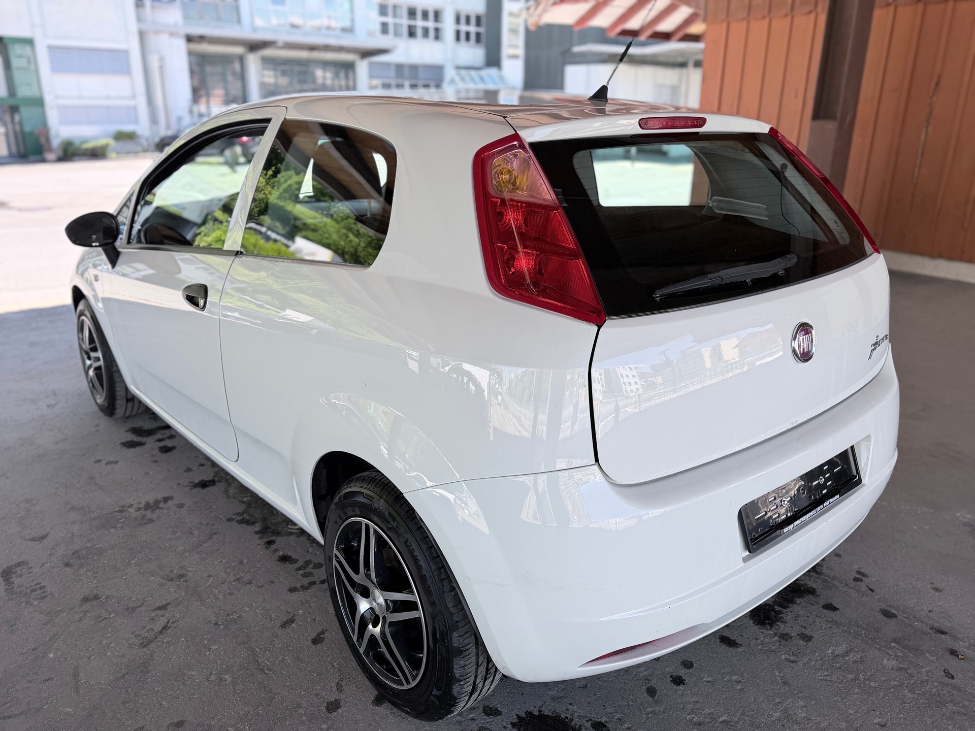 FIAT Punto 1.2 Actual-image-3