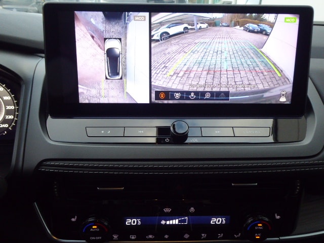 NISSAN Qashqai 1.3 DIG-T MHEV Tekna Xtronic-image-8