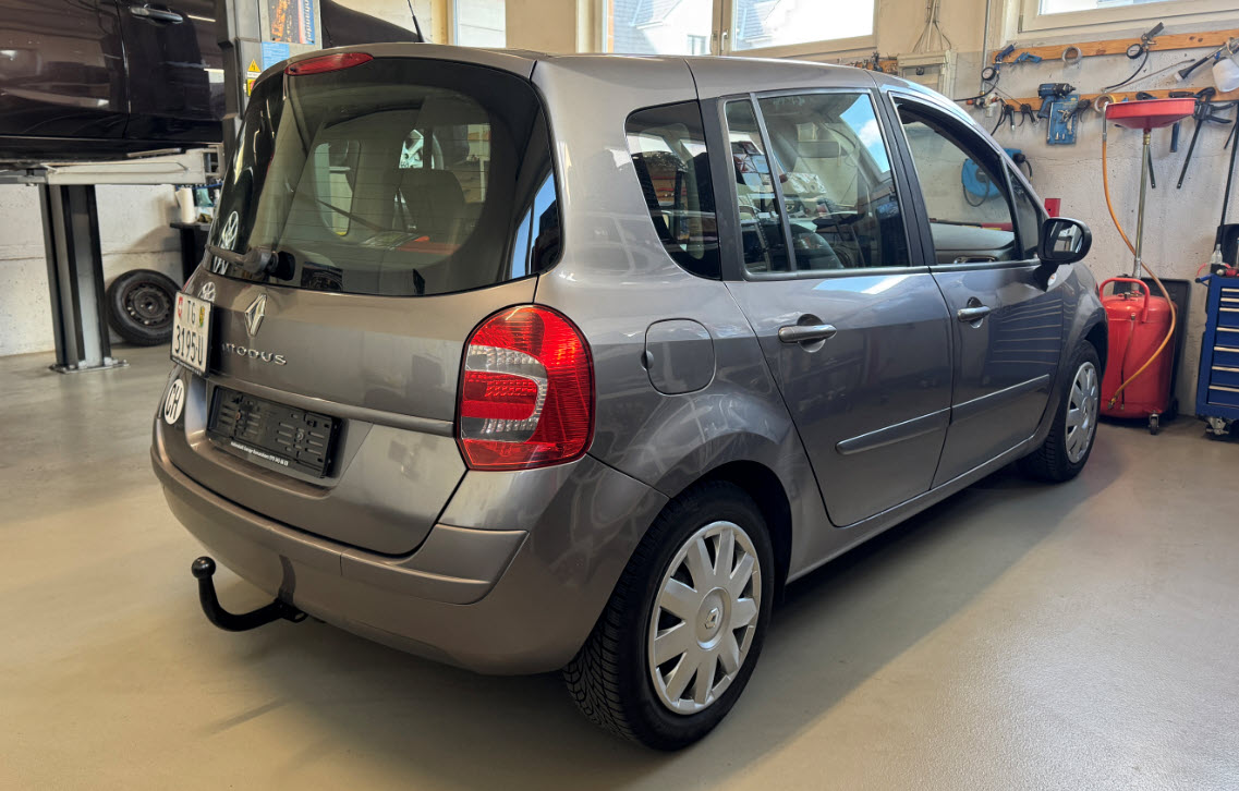 RENAULT Modus 1.2 16V T Dynamique-showroom-element-3