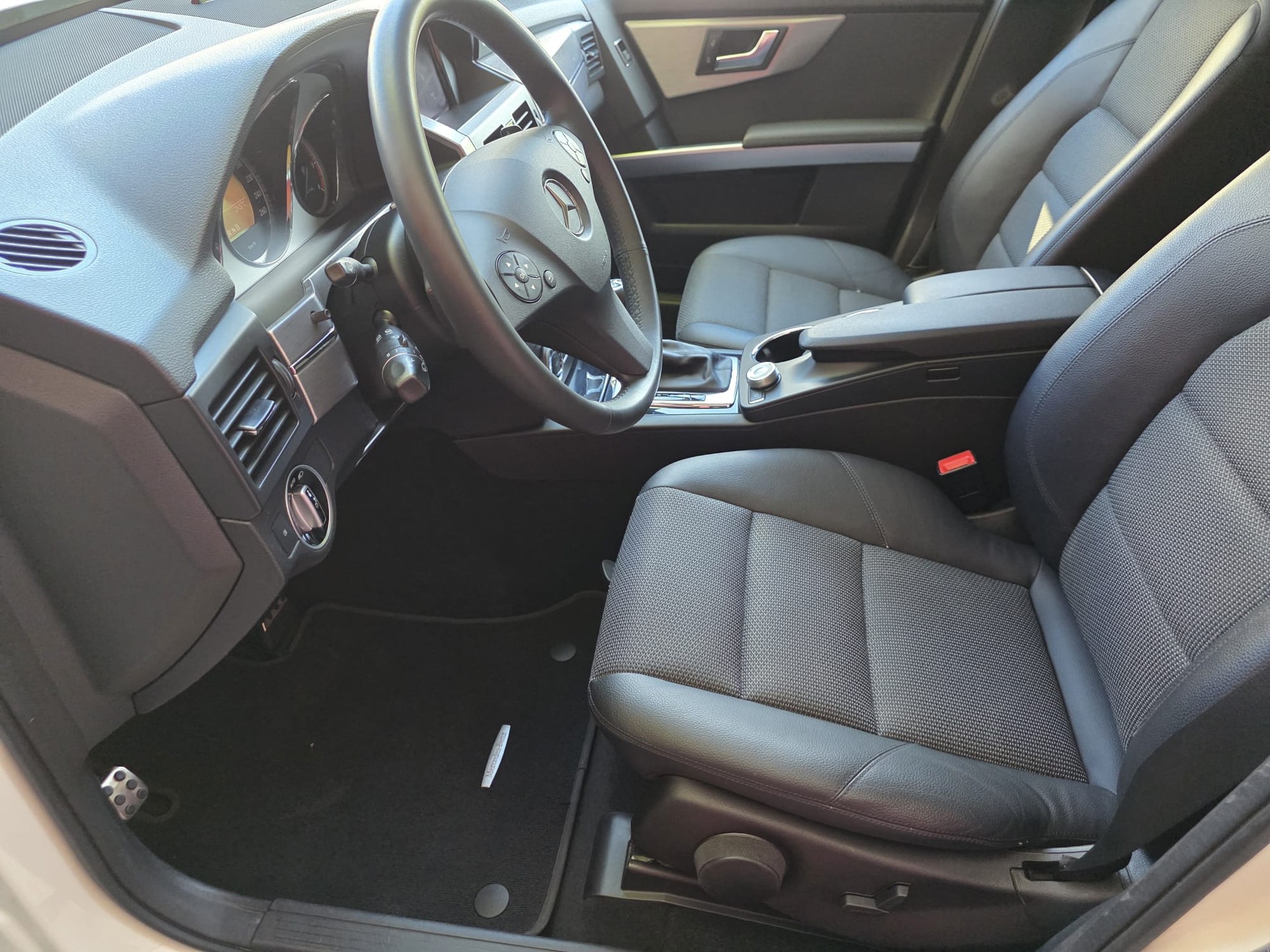 MERCEDES-BENZ GLK 220 CDI BlueEff. Grand Ed. 4Matic 7G-Tronic-image-10