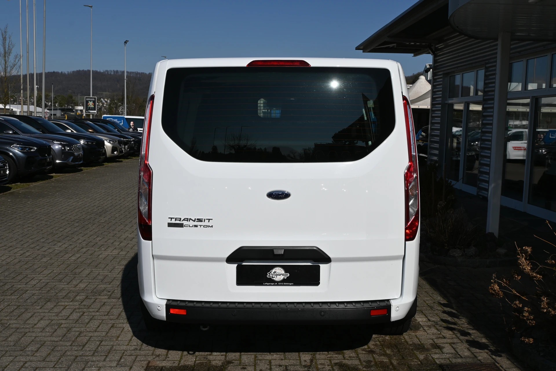 FORD Transit Custom Van 320 L1H1 Basis 3-Plätzer (CH Auto)-showroom-element-3