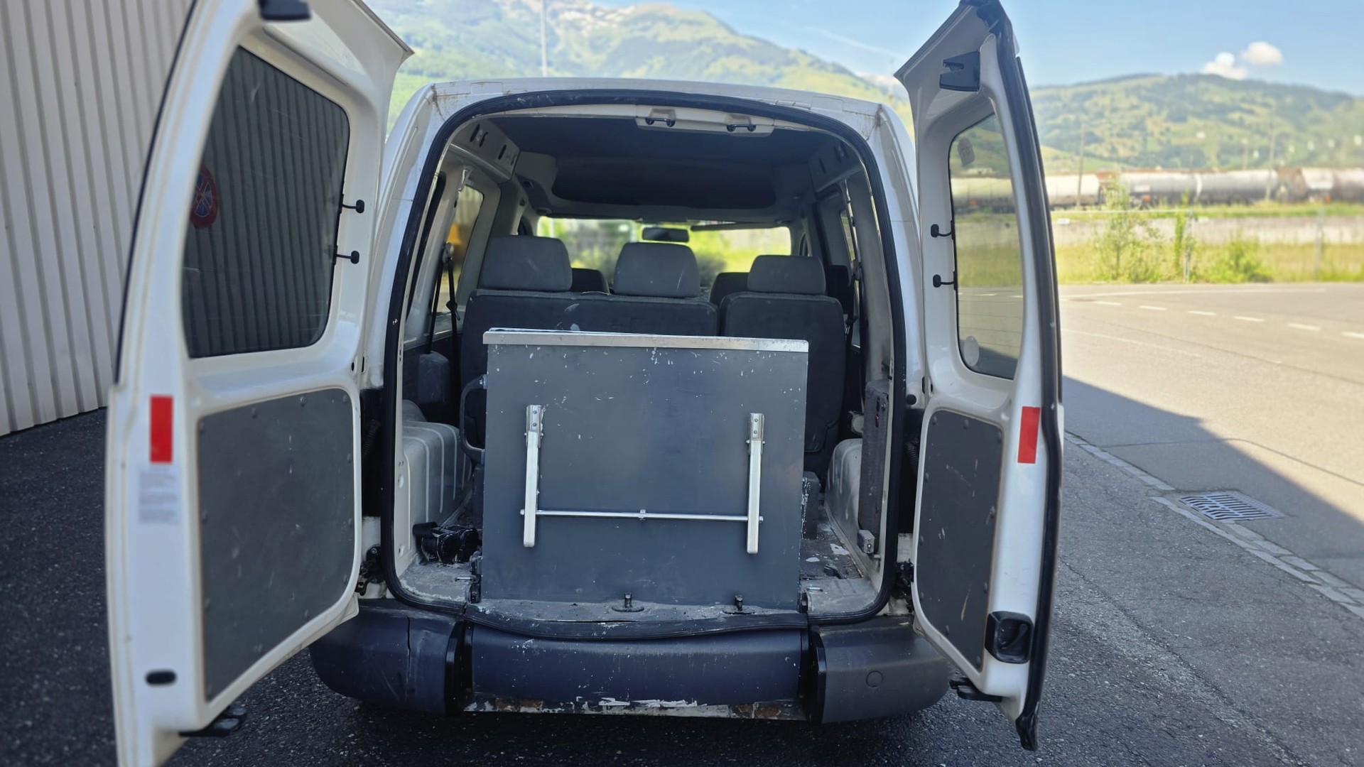 VW Caddy 1.9TDI PD-image-6