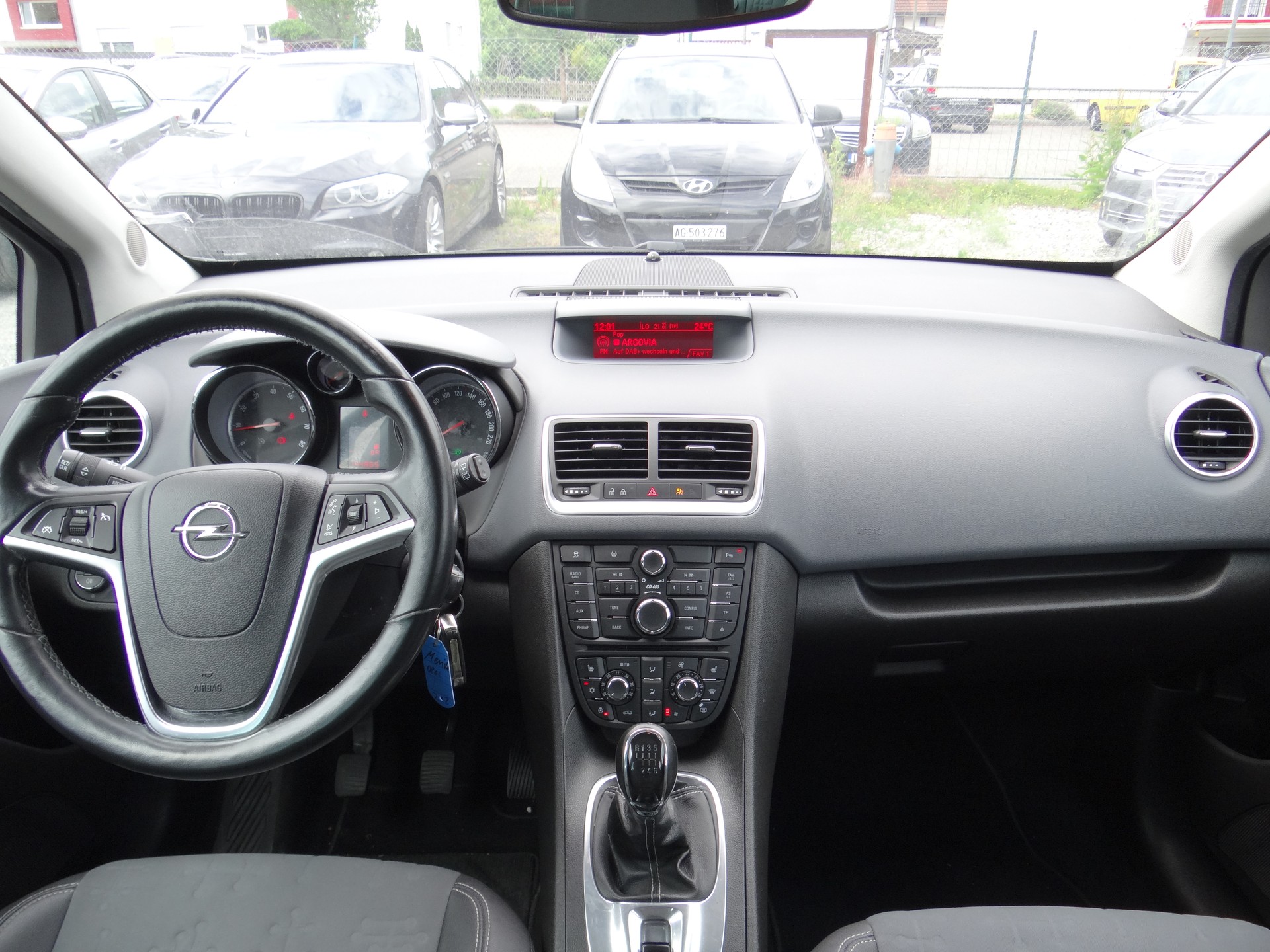 OPEL Meriva 1.4 Turbo Cosmo-image-12