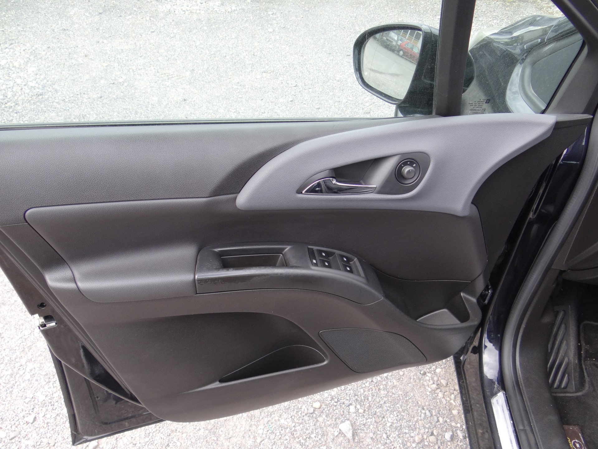 OPEL Meriva 1.4 Turbo Cosmo-image-9