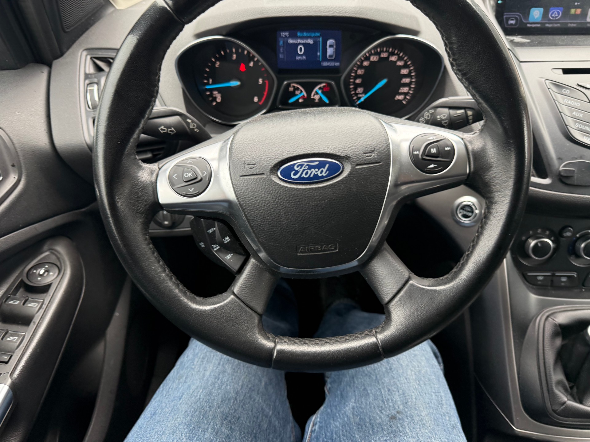 FORD Kuga 2.0 TDCi Carving 4WD-image-9