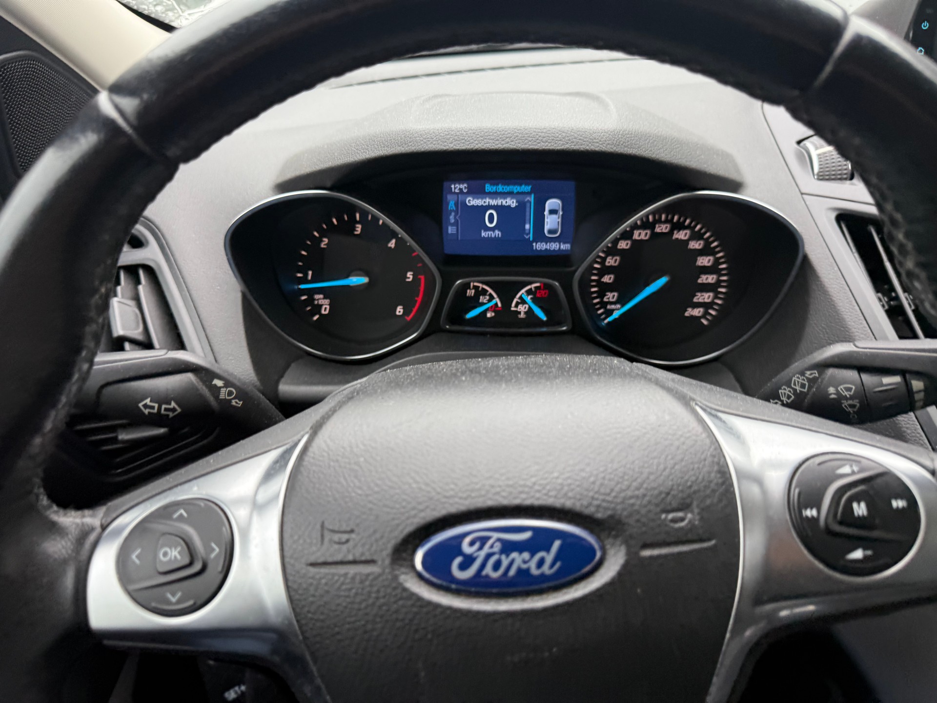 FORD Kuga 2.0 TDCi Carving 4WD-image-10