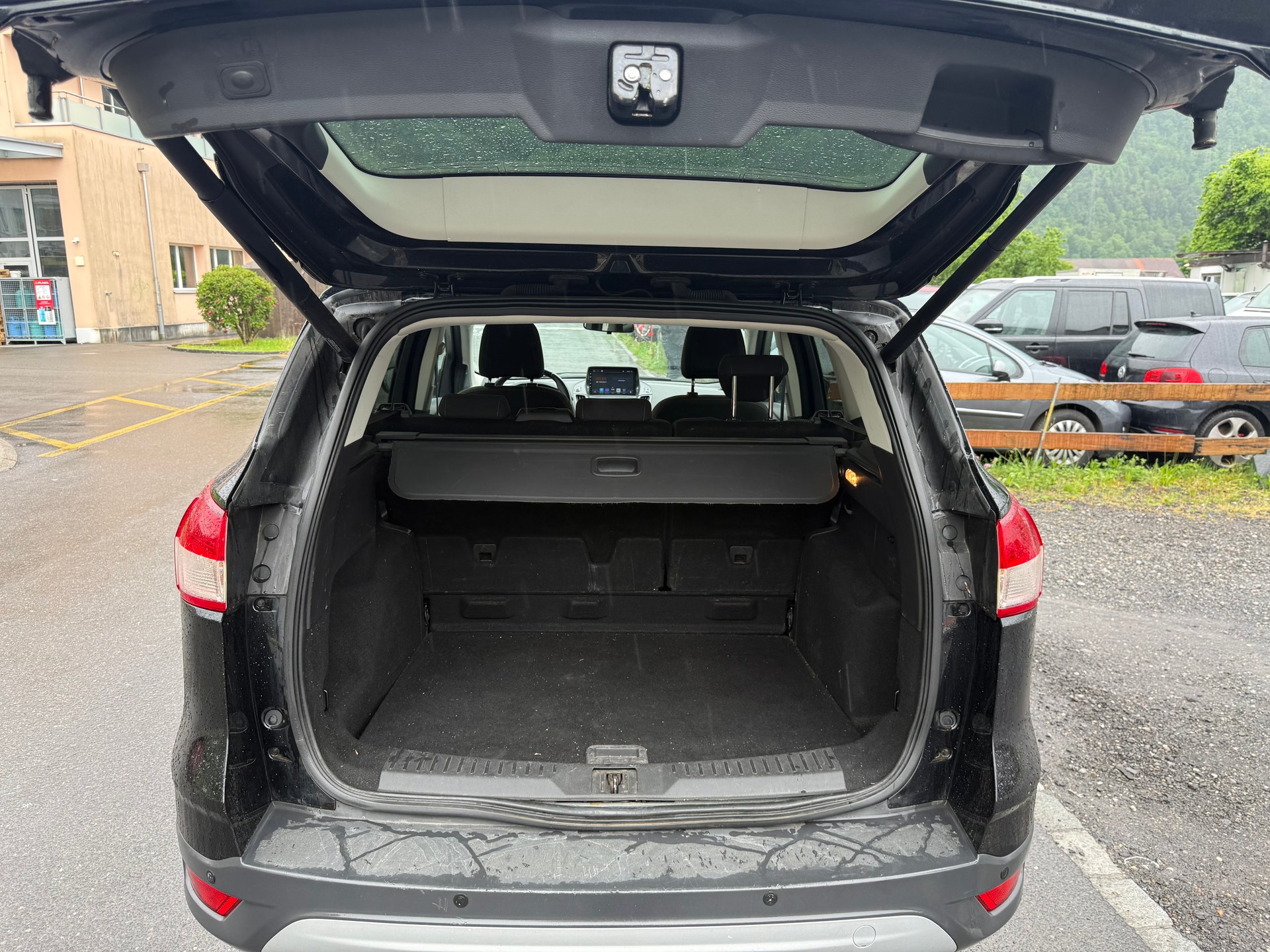 FORD Kuga 2.0 TDCi Carving 4WD-image-13