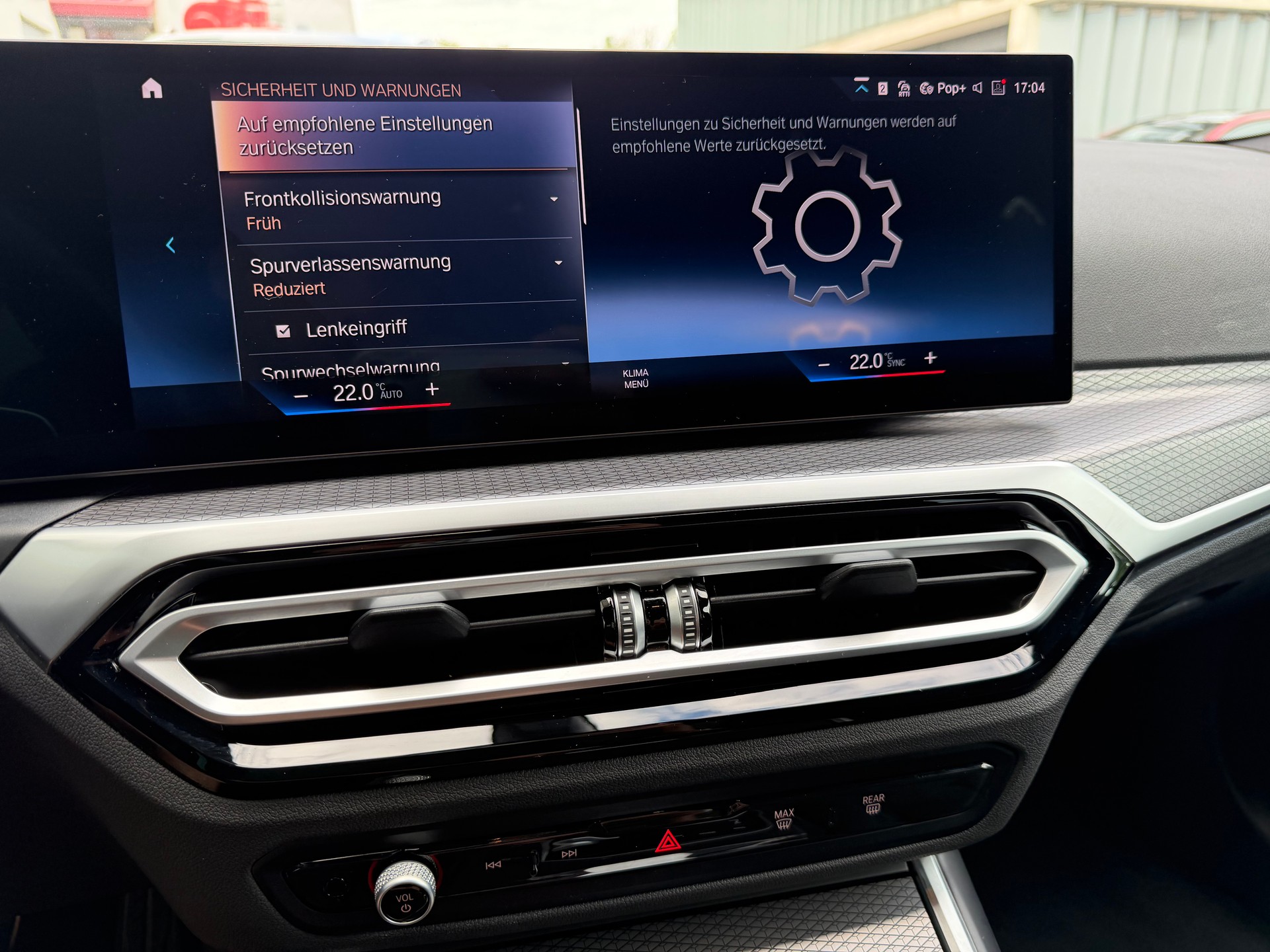 BMW 320d xDrive 48V Steptronic M Sport-image-25