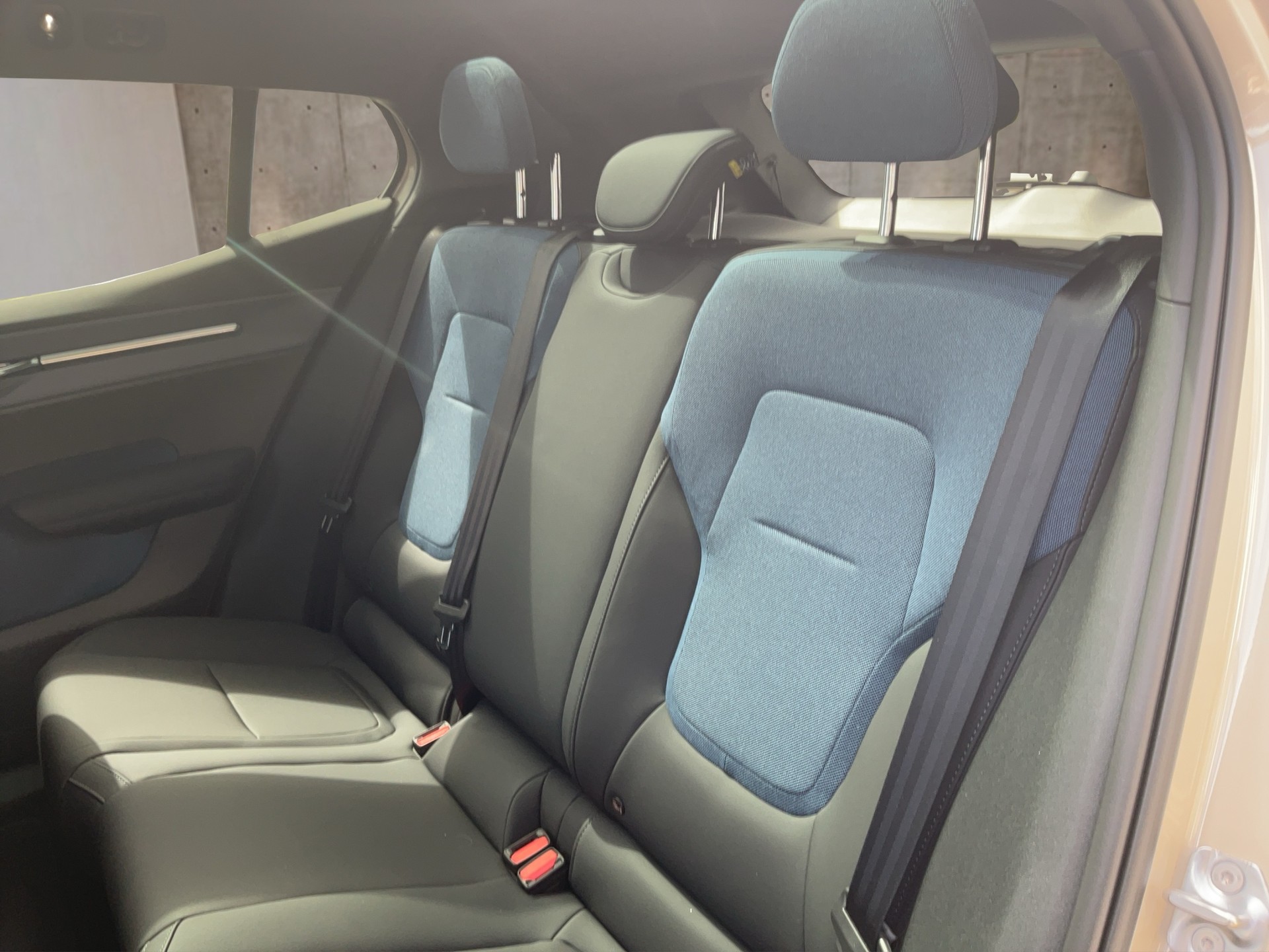 VOLVO EX30 E60 Twin Ultra Performance AWD-image-11