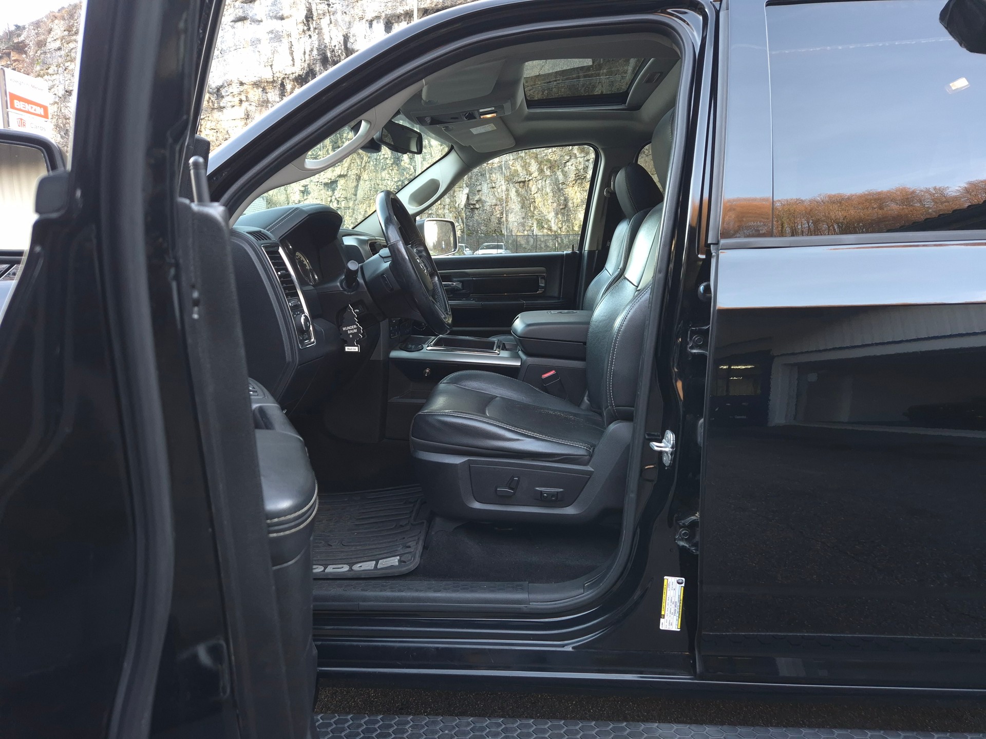 DODGE Ram Sport 5.7L V8-image-19