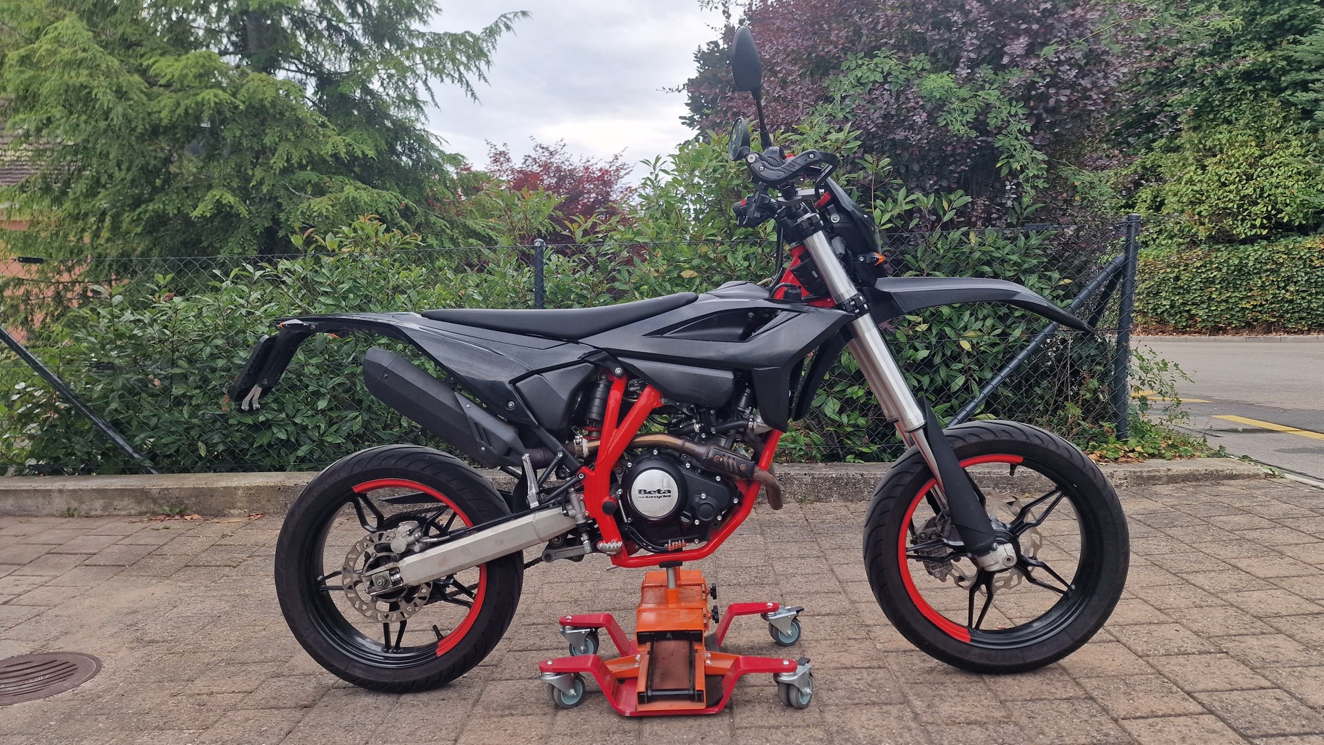 BETA RR 4T 125 LC Motard-image-0