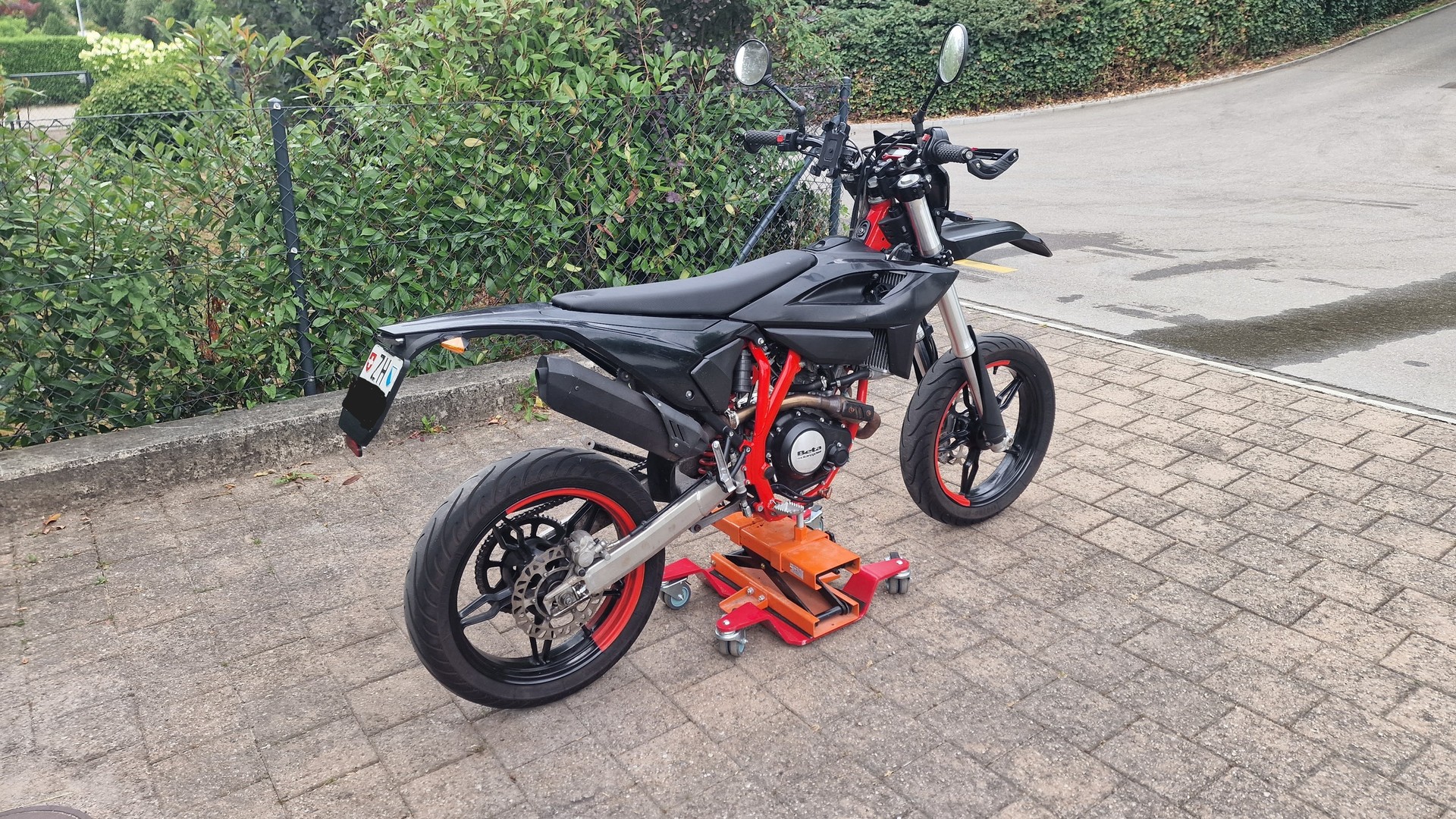 BETA RR 4T 125 LC Motard-image-5